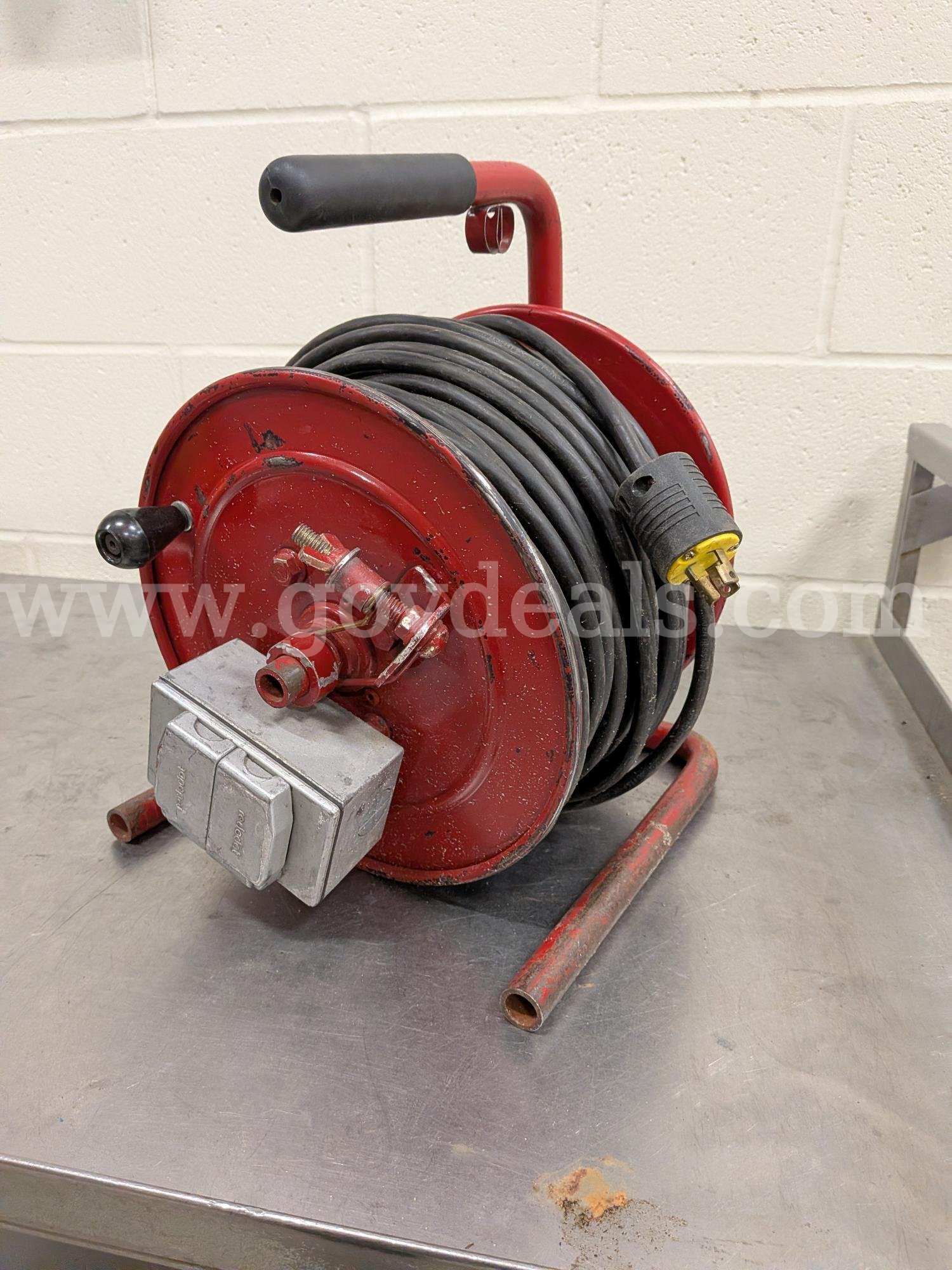 Power Cord and Reel   Government Surplus Auction - Primary Photo