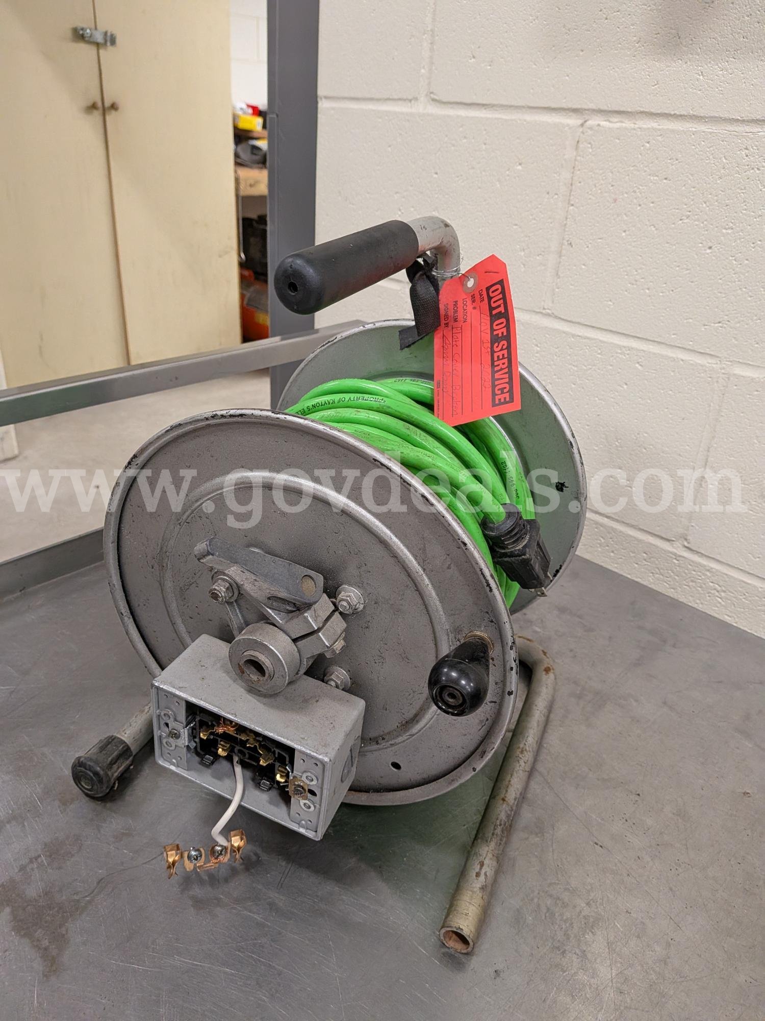 Power Cord and reel   Government Surplus Auction - Primary Photo