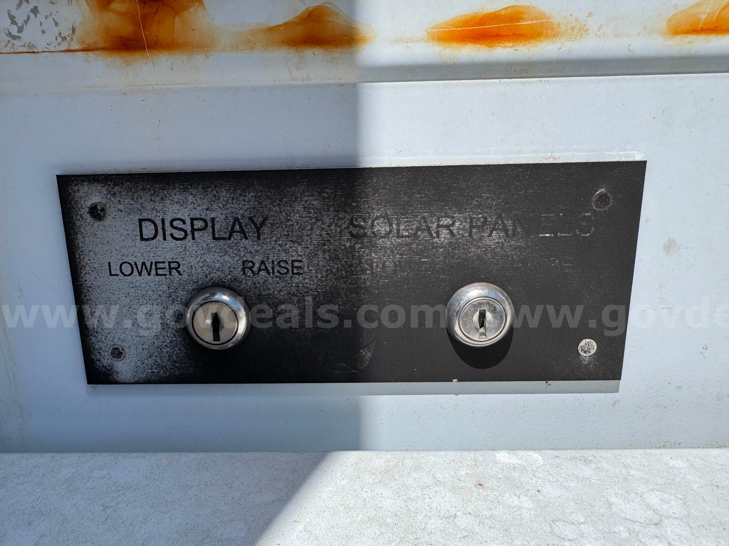 2004 ARROW BOARD TRAILER Smart Radar Trailer Government Surplus Auction - Photo #3