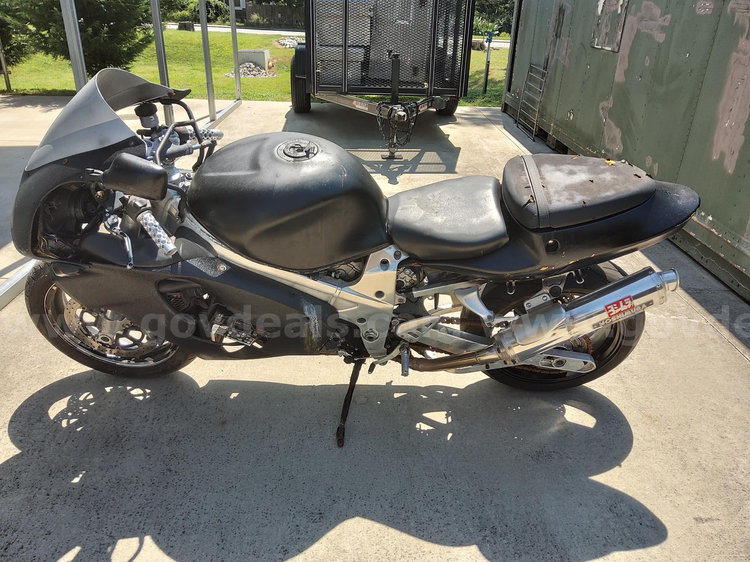 2002 Suzuki TL1000R Suzuki TL1000R Government Surplus Auction - Photo #2