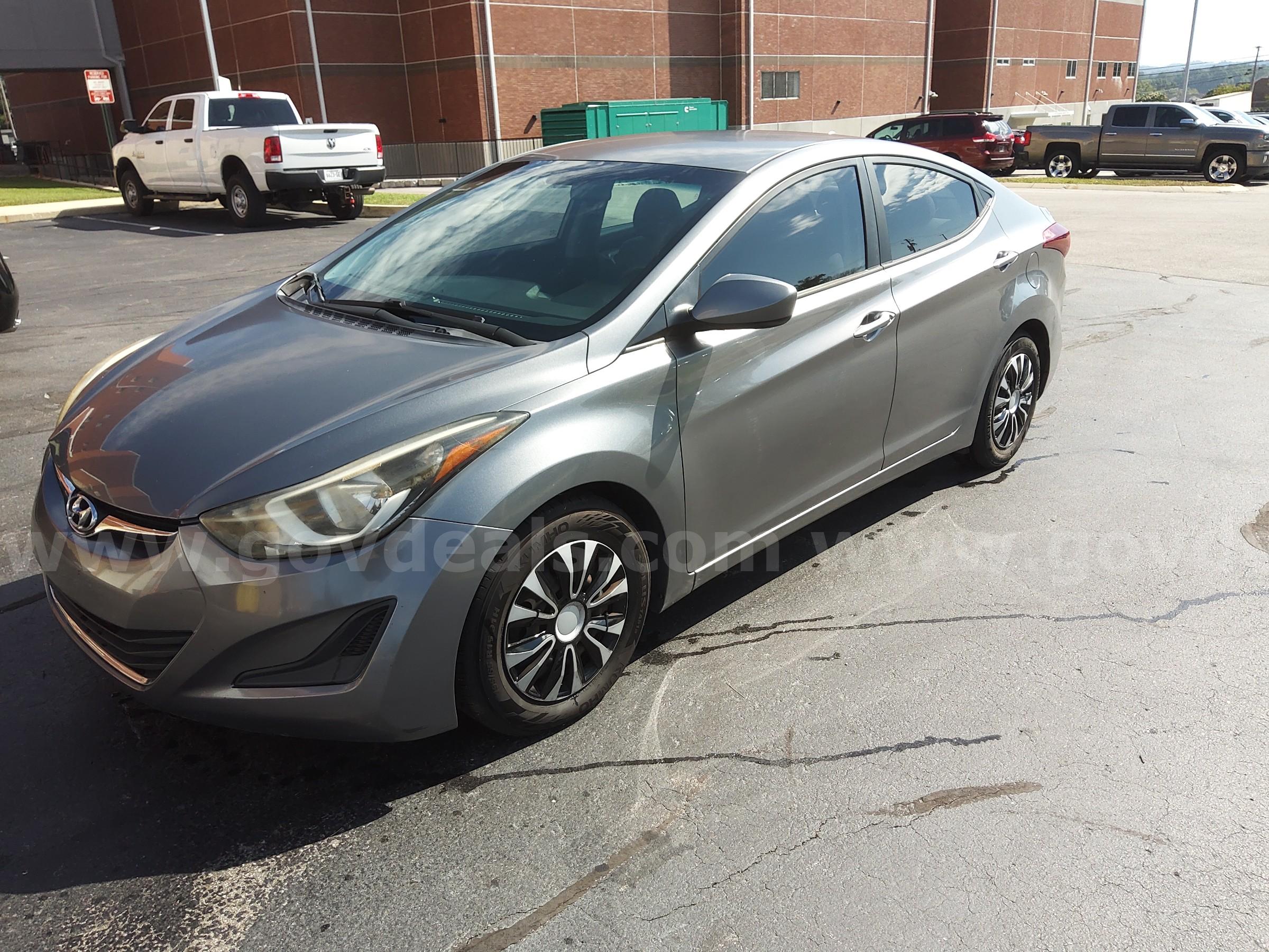 2016 Hyundai Elantra Hyundai Elantra Government Surplus Auction - Photo #2