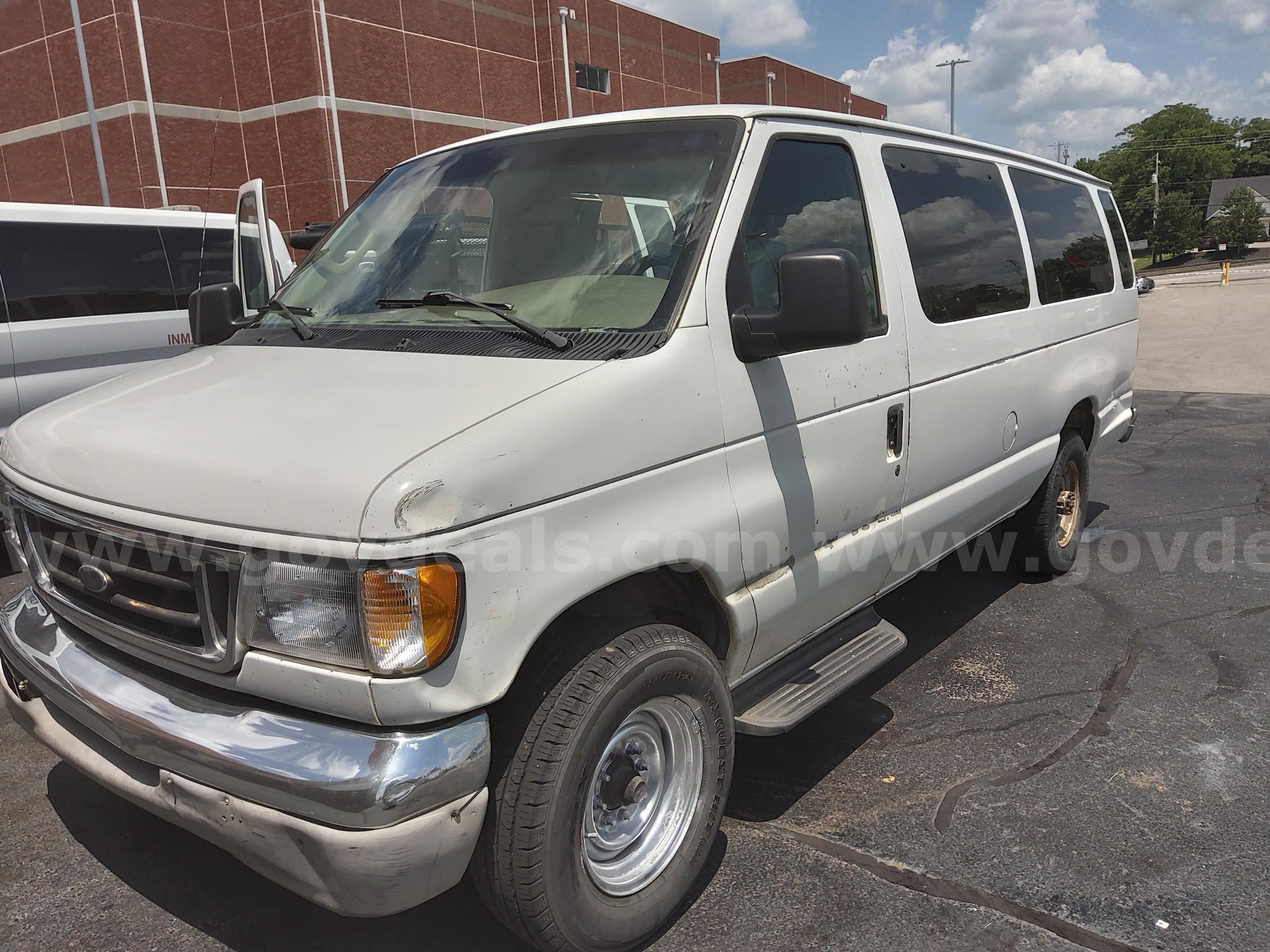 2003 Ford Econoline Ford Econoline Government Surplus Auction - Photo #4