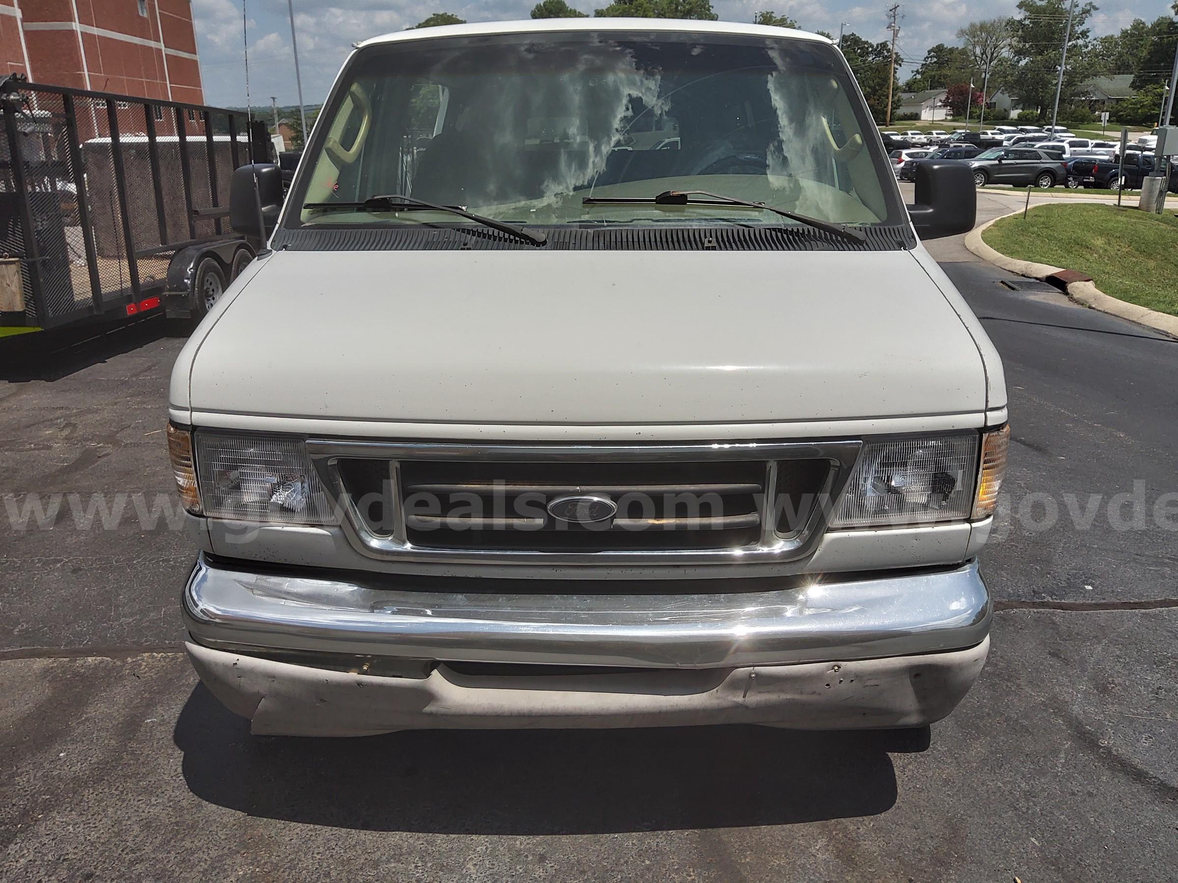 2003 Ford Econoline Ford Econoline Government Surplus Auction - Photo #5