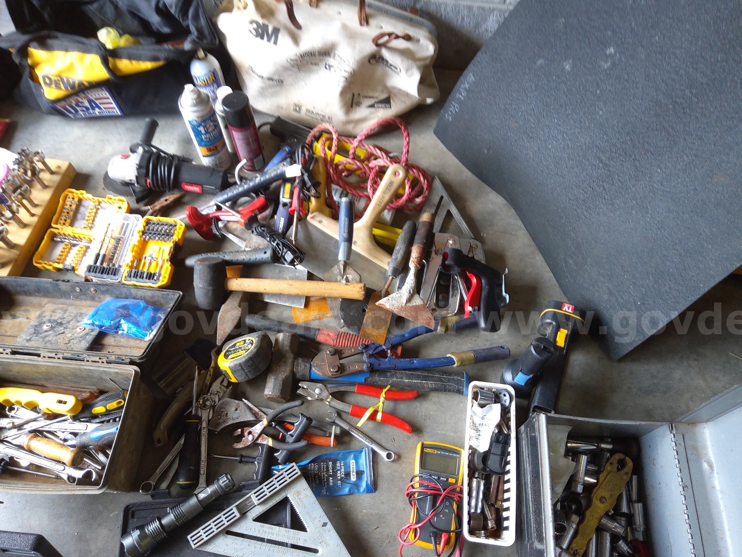 Hand Tools - Various Types - Great Handyman Special VARIOUS VARIOUS Government Surplus Auction - Photo #4