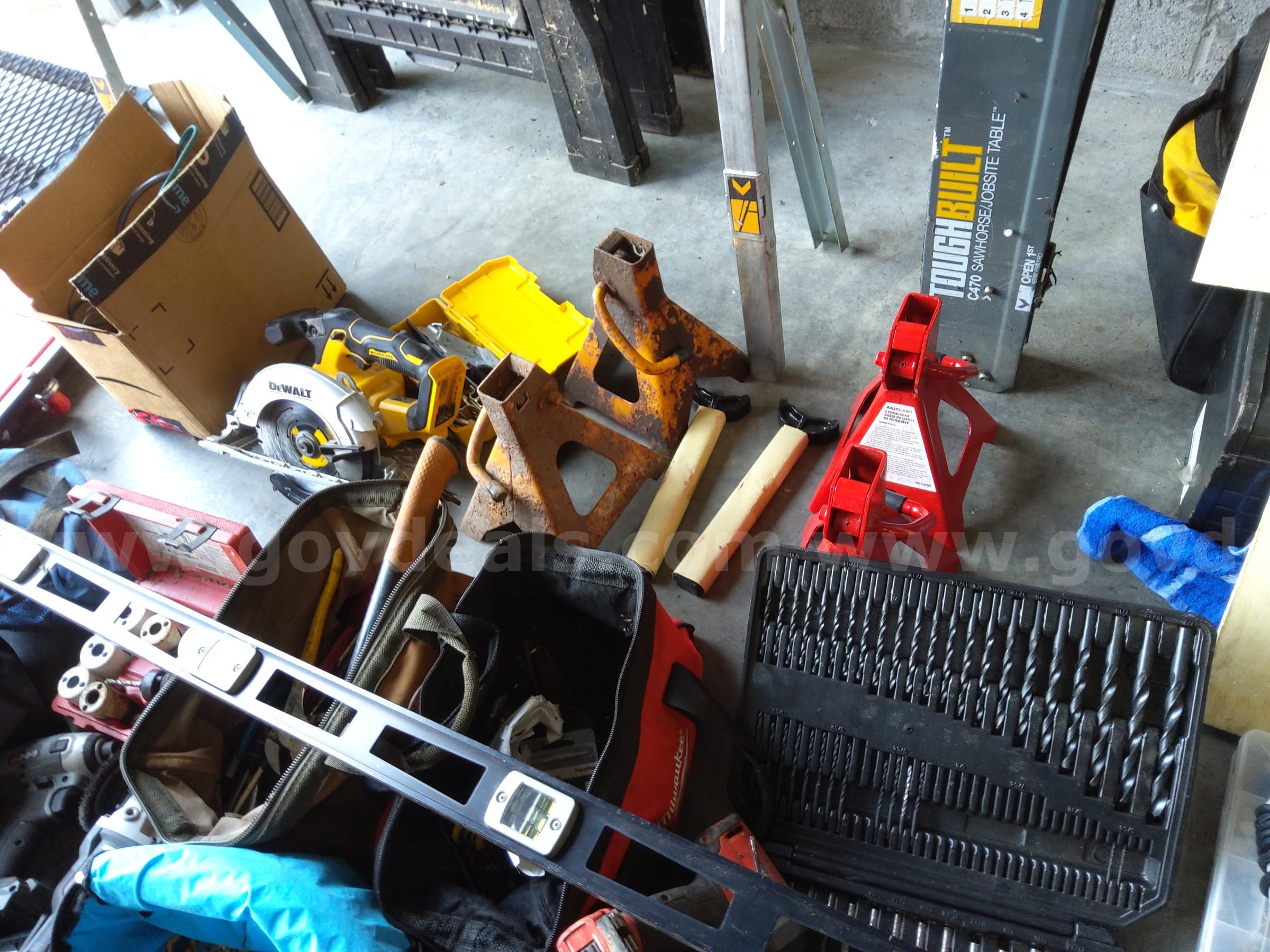 Great Assortment of Hand tools - Perfect for Home or Job Sites VARIOUS VARIOUS Government Surplus Auction - Photo #6