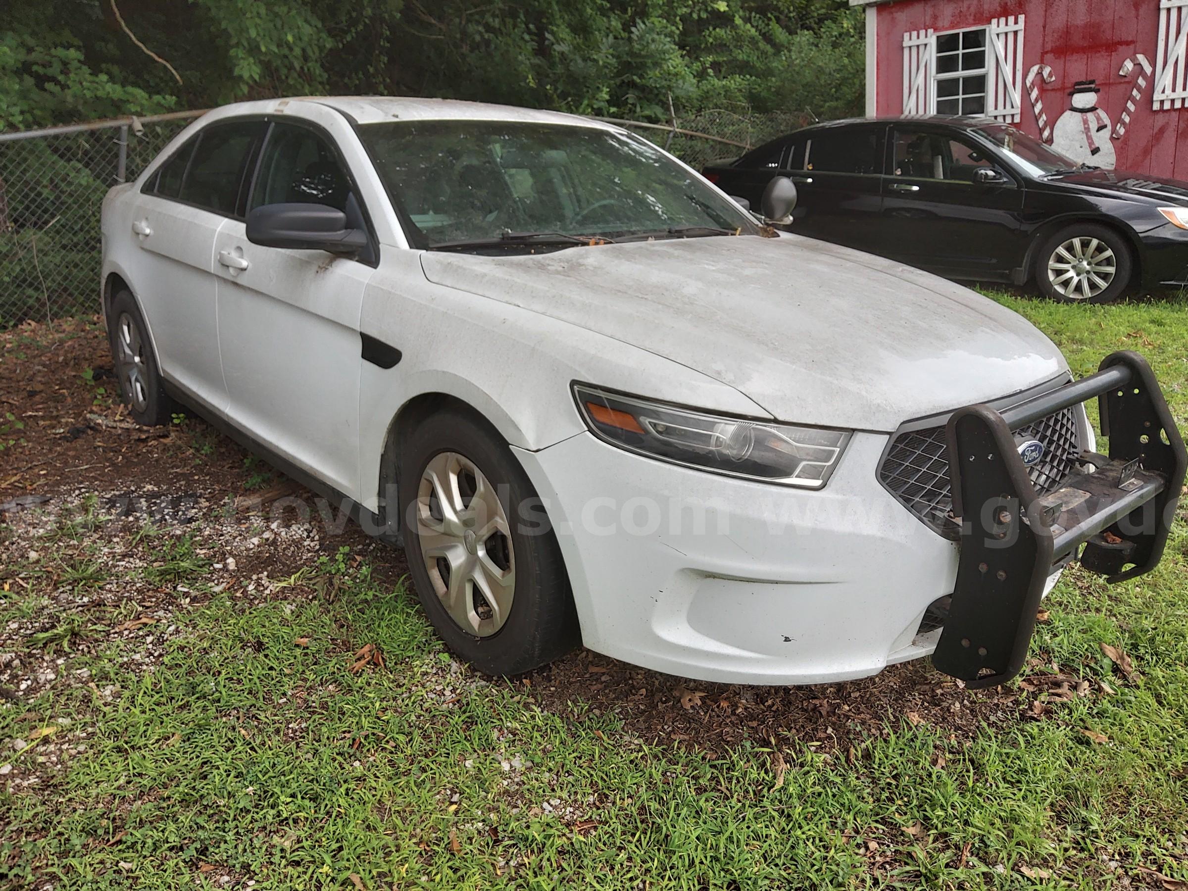 2015 Ford Taurus Ford Taurus Government Surplus Auction - Photo #4