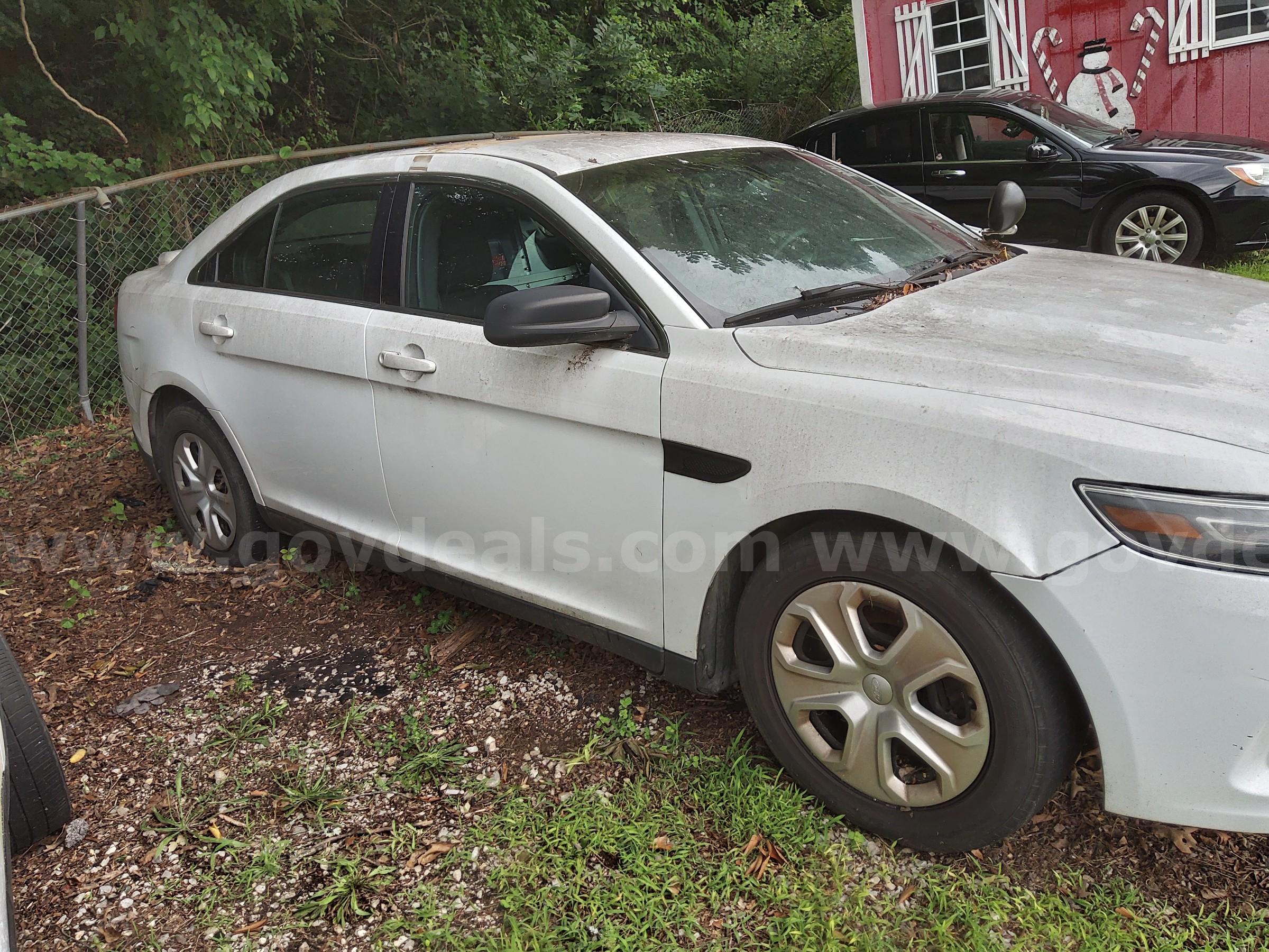 2015 Ford Taurus Ford Taurus Government Surplus Auction - Photo #5