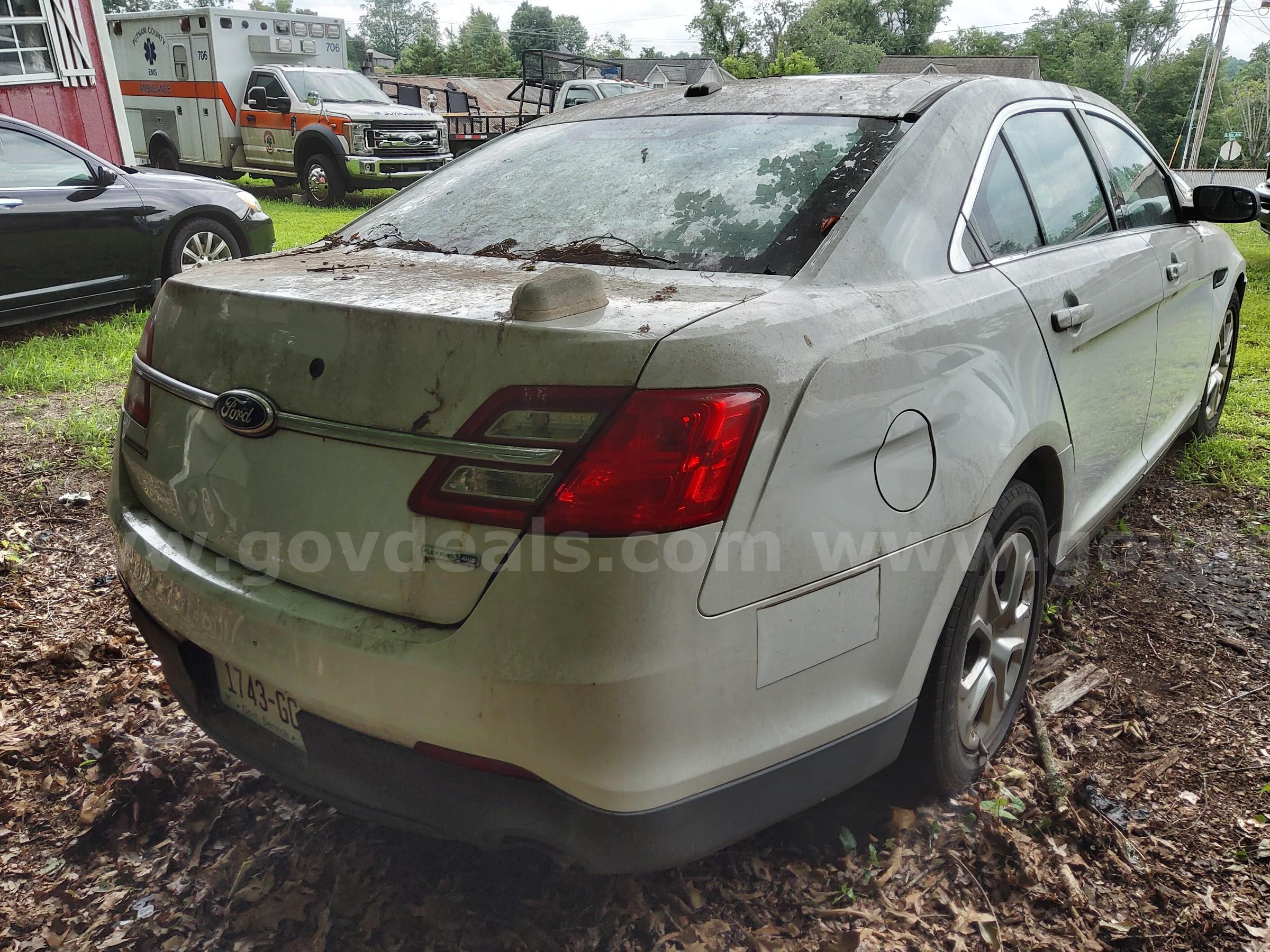 2015 Ford Taurus Ford Taurus Government Surplus Auction - Photo #6