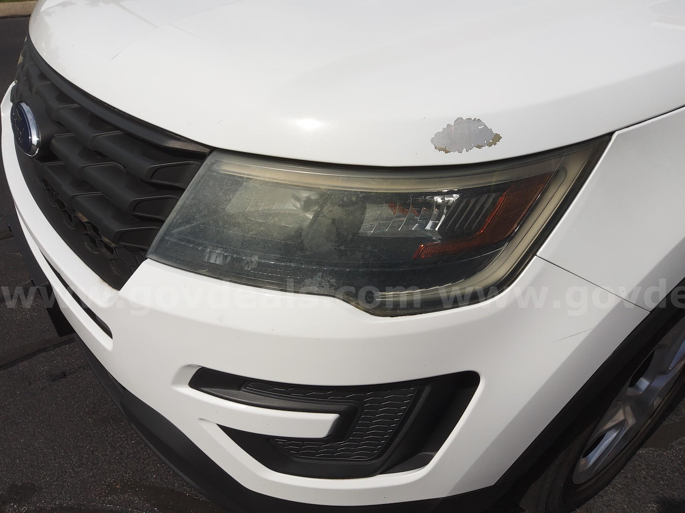 2016 Ford Explorer - K9 with rear kennel, fan and hot-n-pop Ford Explorer Government Surplus Auction - Photo #3