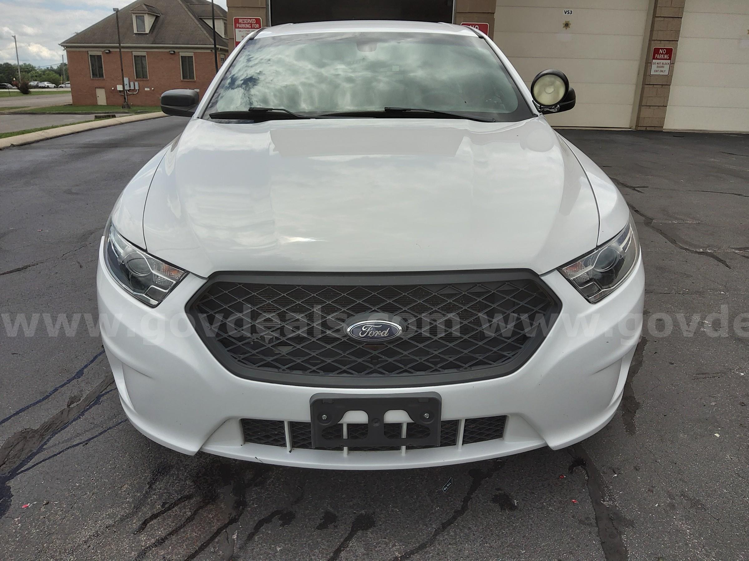 2015 Ford Taurus Ford Taurus Government Surplus Auction - Photo #3