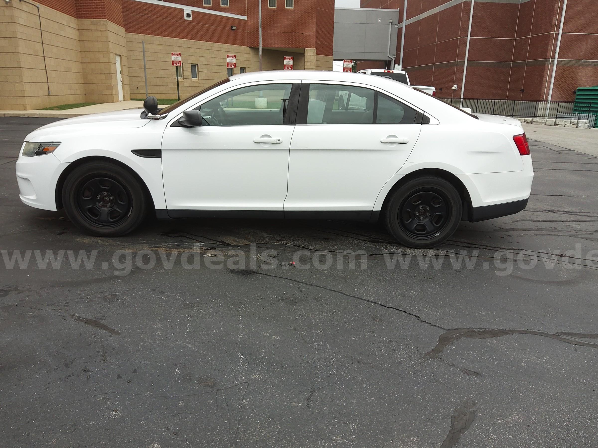 2015 Ford Taurus