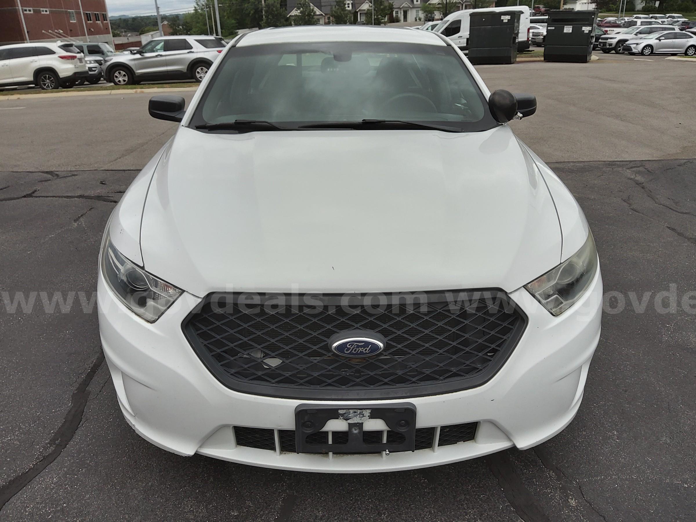 2015 Ford Taurus Ford Taurus Government Surplus Auction - Photo #3