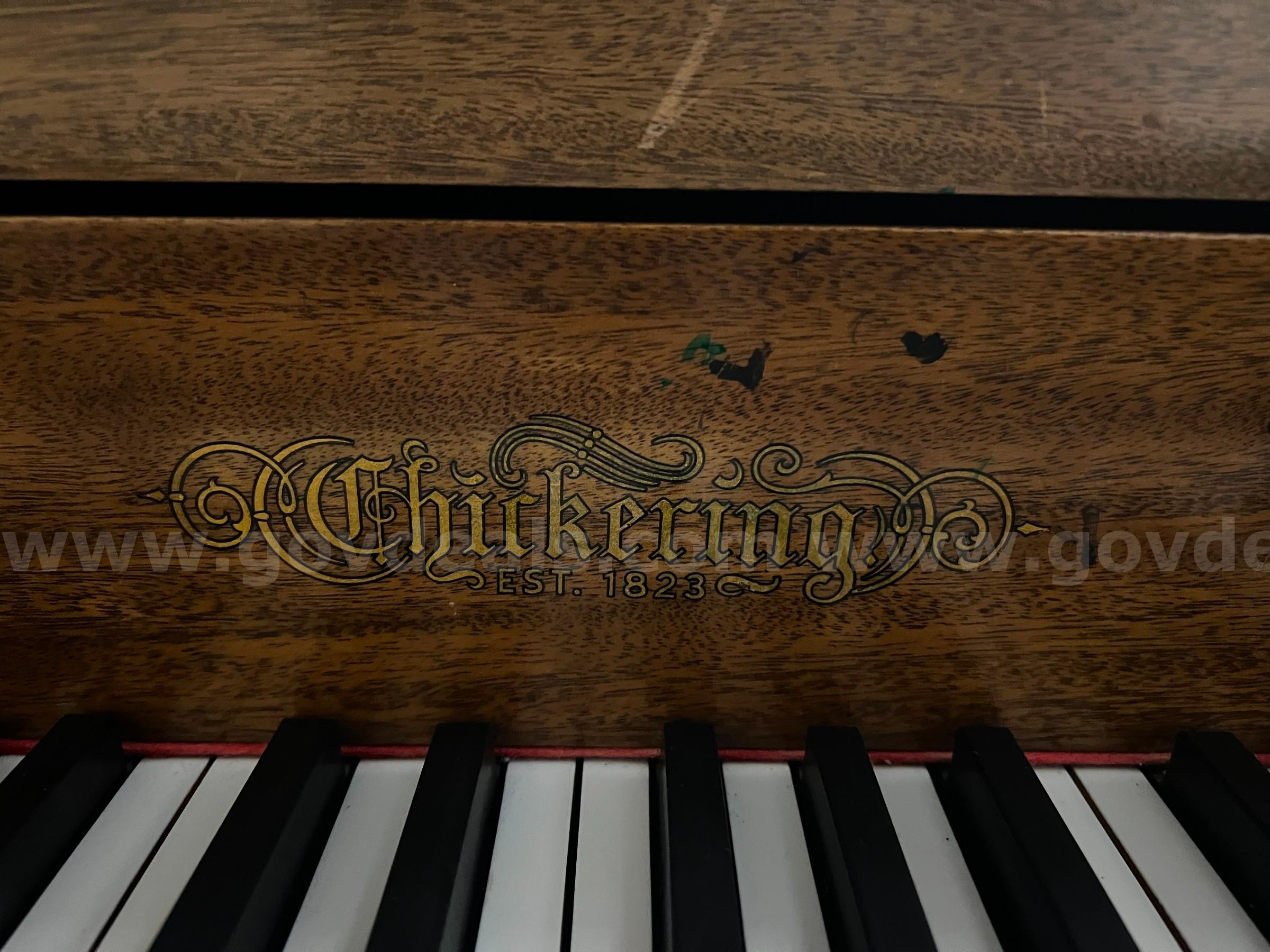 Chickering & Sons Scale 122 Baby Grand Piano Chickering & Sons 122 Government Surplus Auction - Photo #6