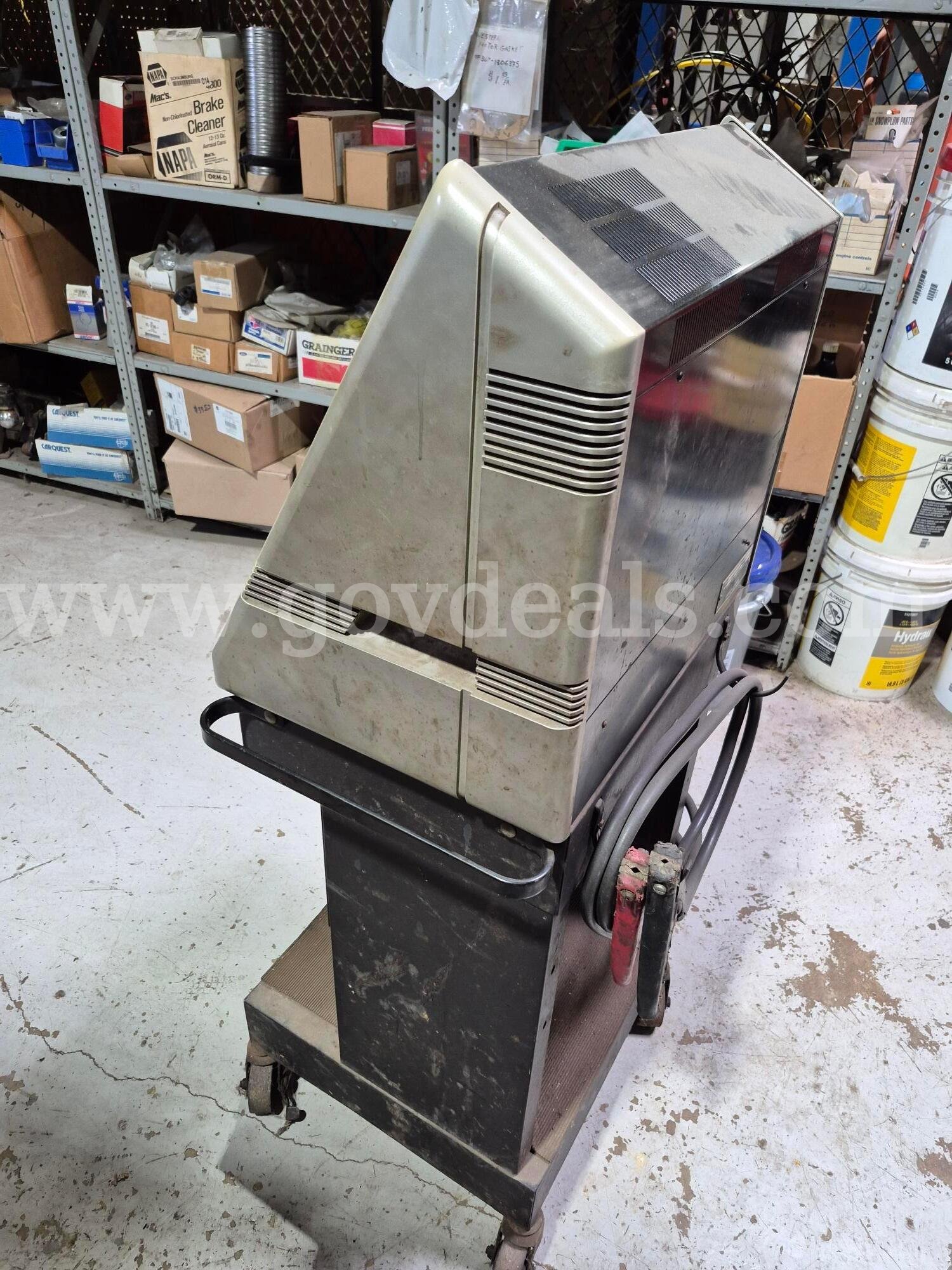 battery tester Sun Equipment VAT-60 Government Surplus Auction - Photo #3