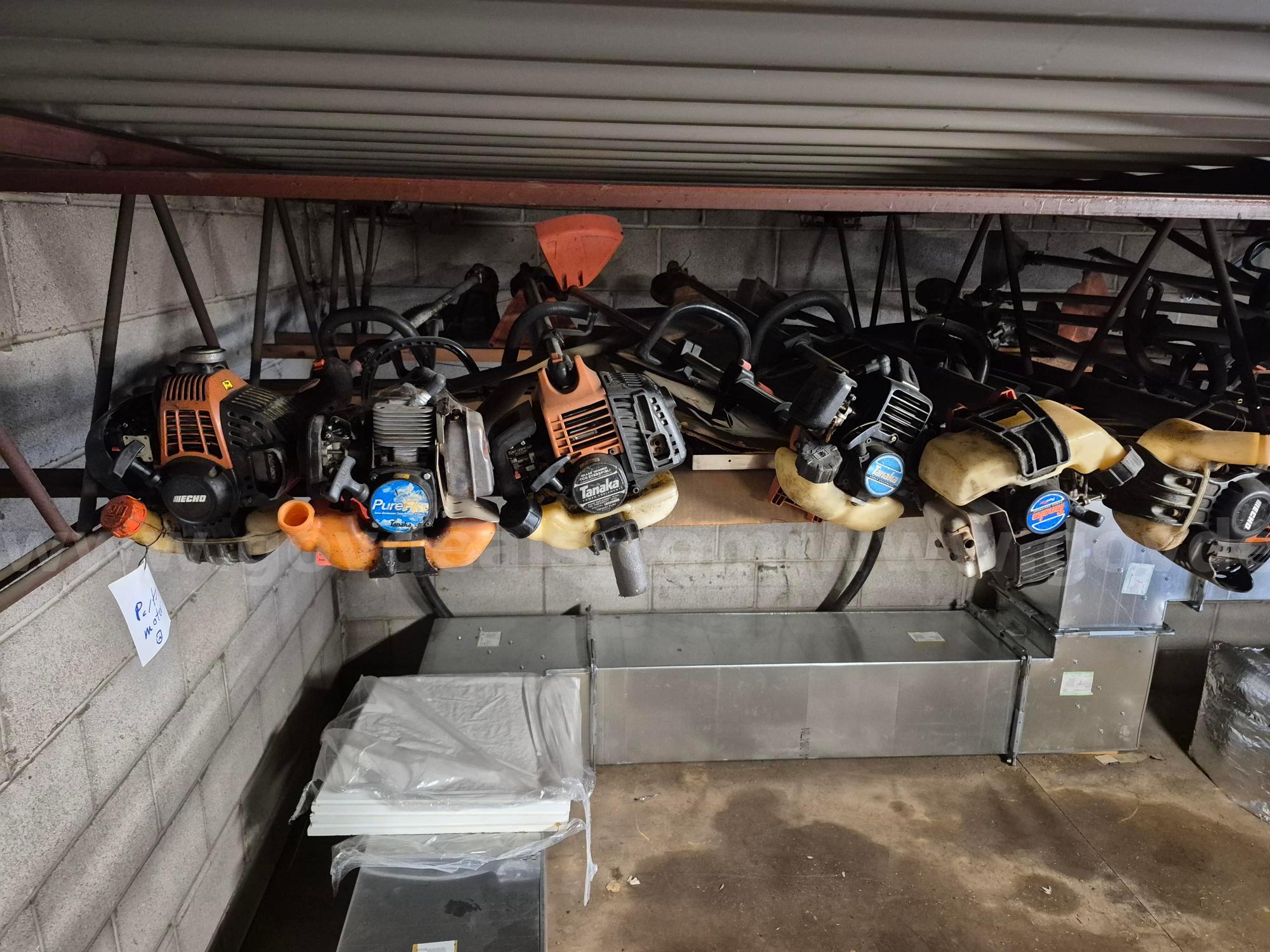 Lot of 14 miscellaneous string trimmers   Government Surplus Auction - Photo #4