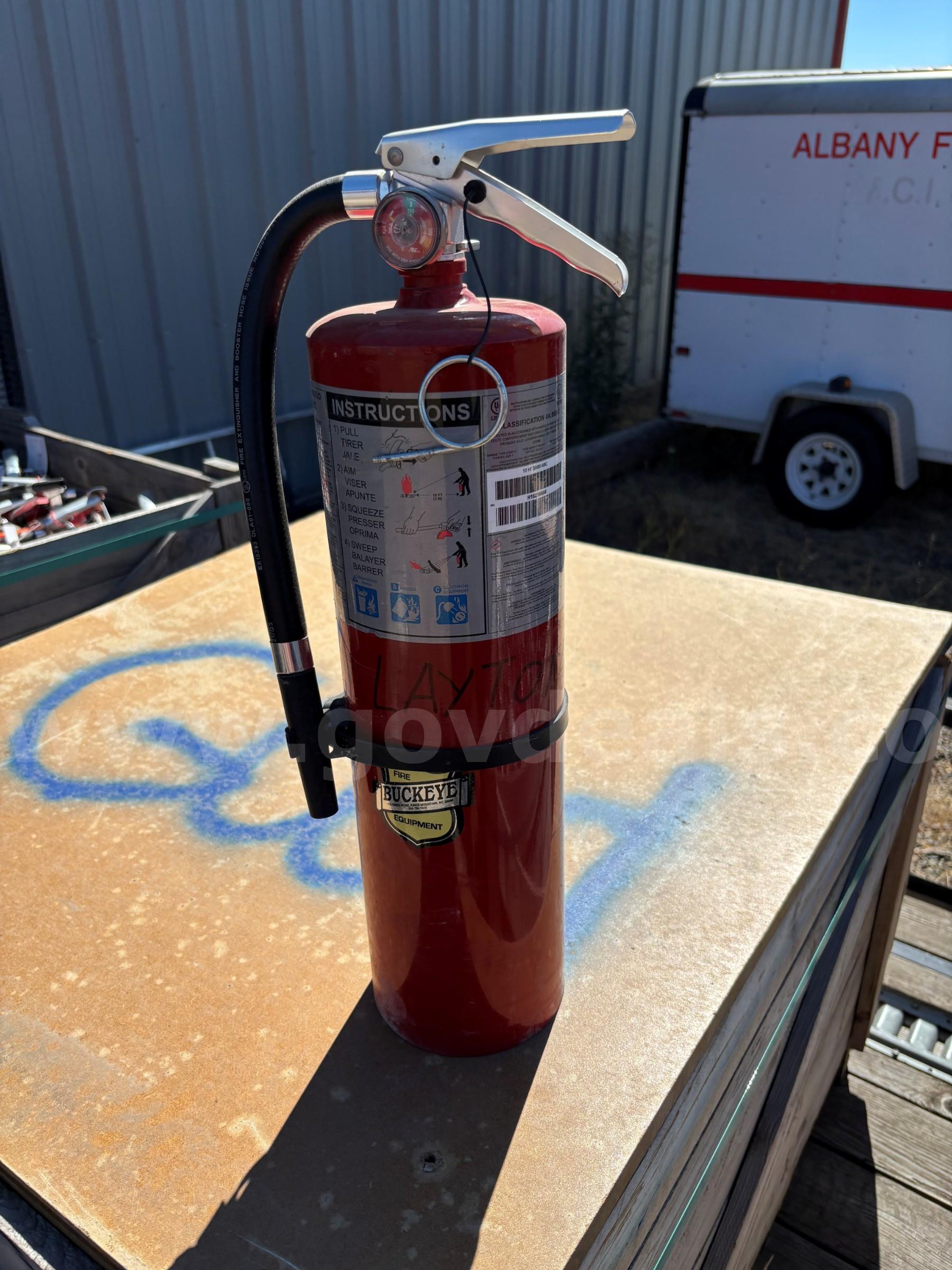 Lot of Fire Extinguishers   Government Surplus Auction - Photo #4