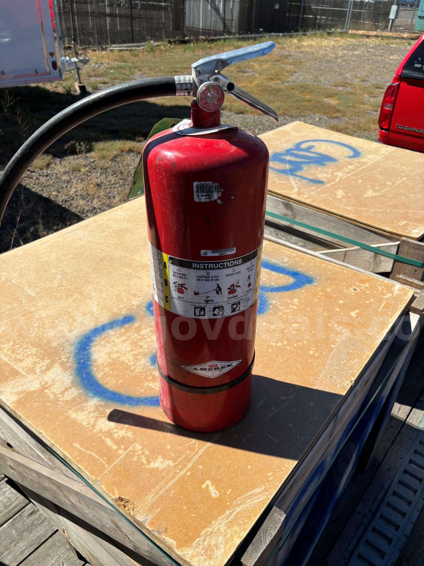 Lot of Fire Extinguishers   Government Surplus Auction - Photo #5