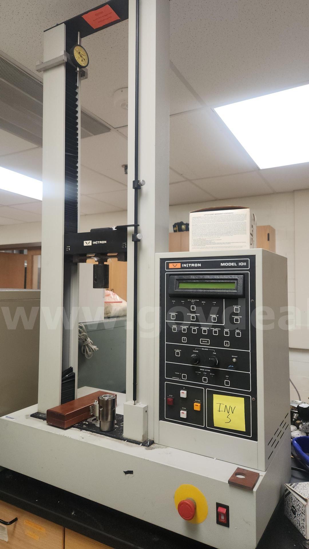 Instron Tensile/Compression Tester 1011