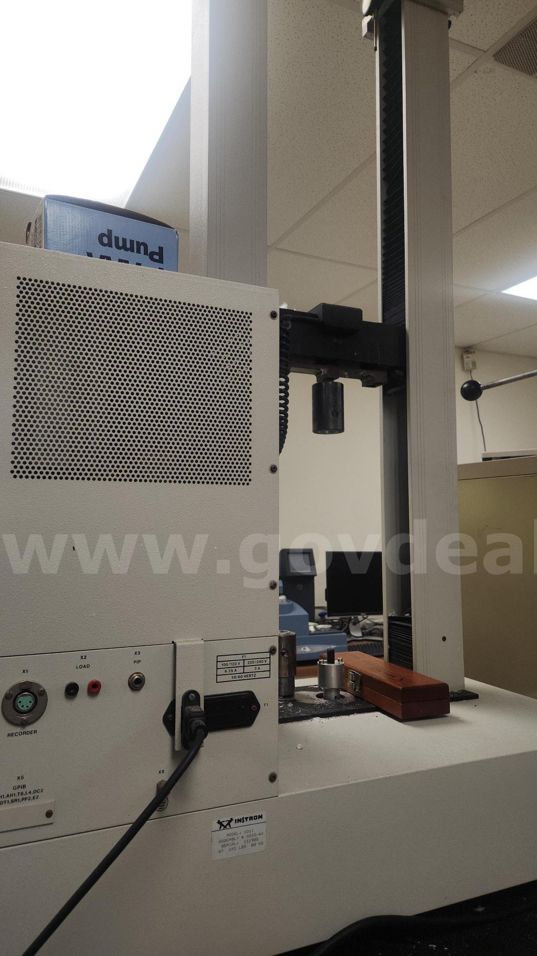 Instron Tensile/Compression Tester 1011  1011 Government Surplus Auction - Photo #6