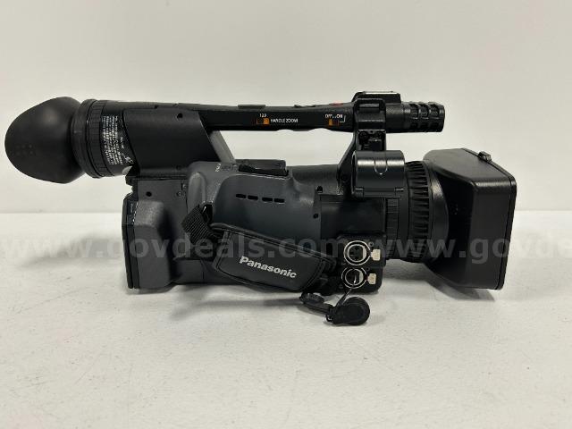 Panasonic AG-HMC150P Video Camera Panasonic AG-HMC150P Government Surplus Auction - Photo #3
