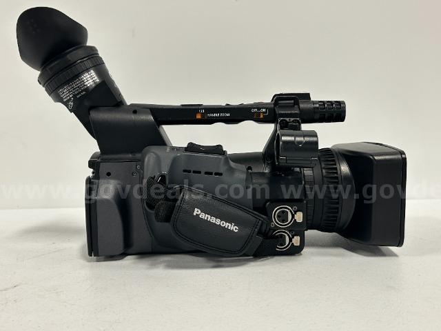 Panasonic AG-HMC150P Video Camera Panasonic AG-HMC150P Government Surplus Auction - Photo #3