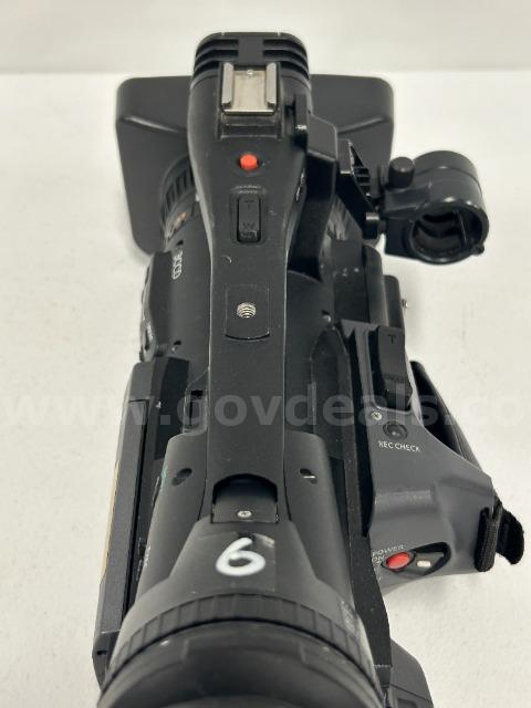 Panasonic AG-HMC150P Video Camera Panasonic AG-HMC150P Government Surplus Auction - Photo #5