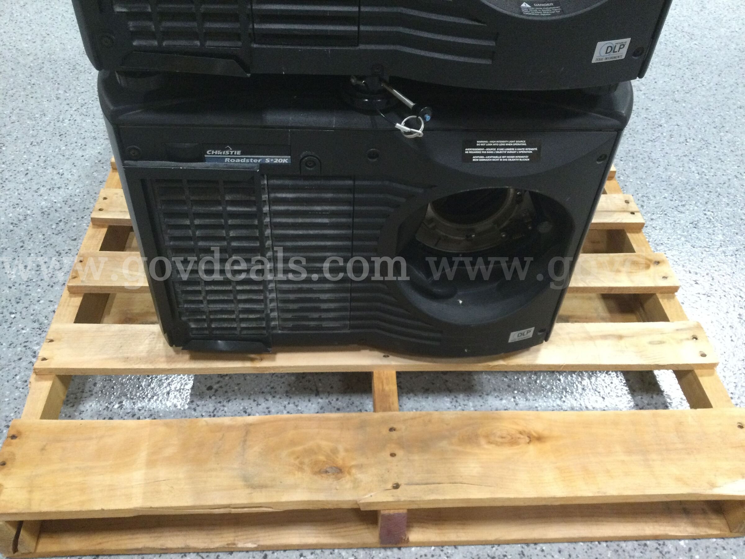 2 Christie Roadster S+20K DLP Projectors - Untested Christie Roadster S+20K Government Surplus Auction - Photo #3