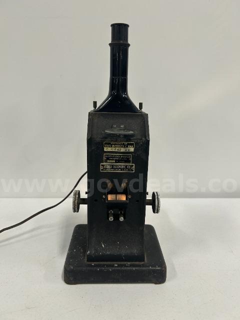 Vintage Bausch & Lomb Duboscq-type Colorimeter   Government Surplus Auction - Photo #2