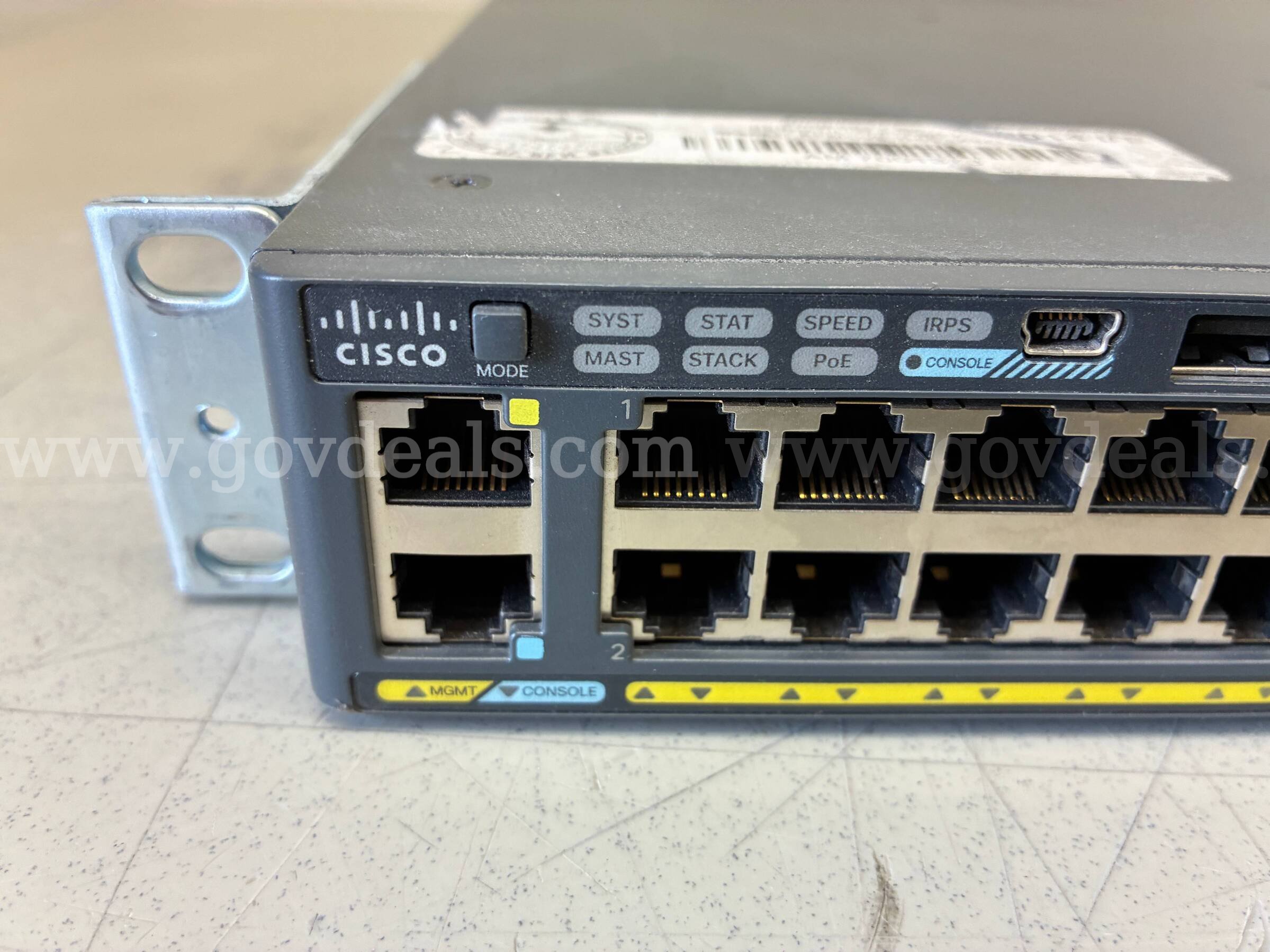 CISCO CATALYST 2960-XR CISCO 2960 Government Surplus Auction - Photo #2