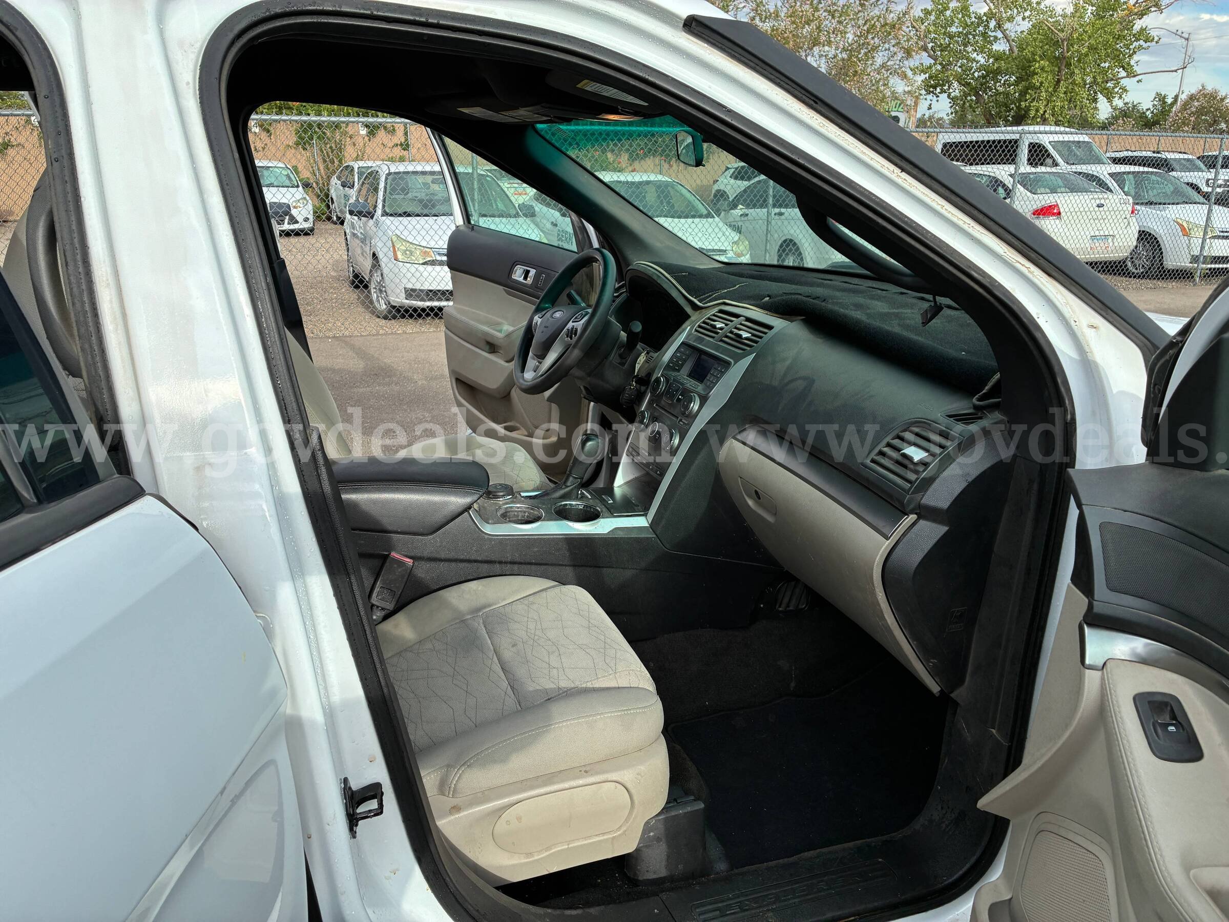 2013 FORD EXPLORER 4WD FORD EXPLORER Government Surplus Auction - Photo #5