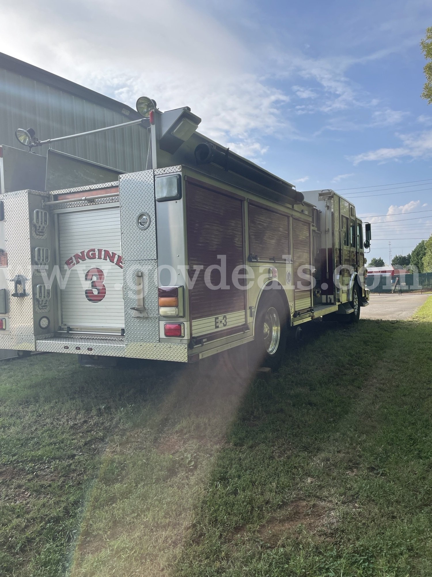 2004 Sutphen Pumper Truck Sutphen Qmax 1500 Government Surplus Auction - Photo #6
