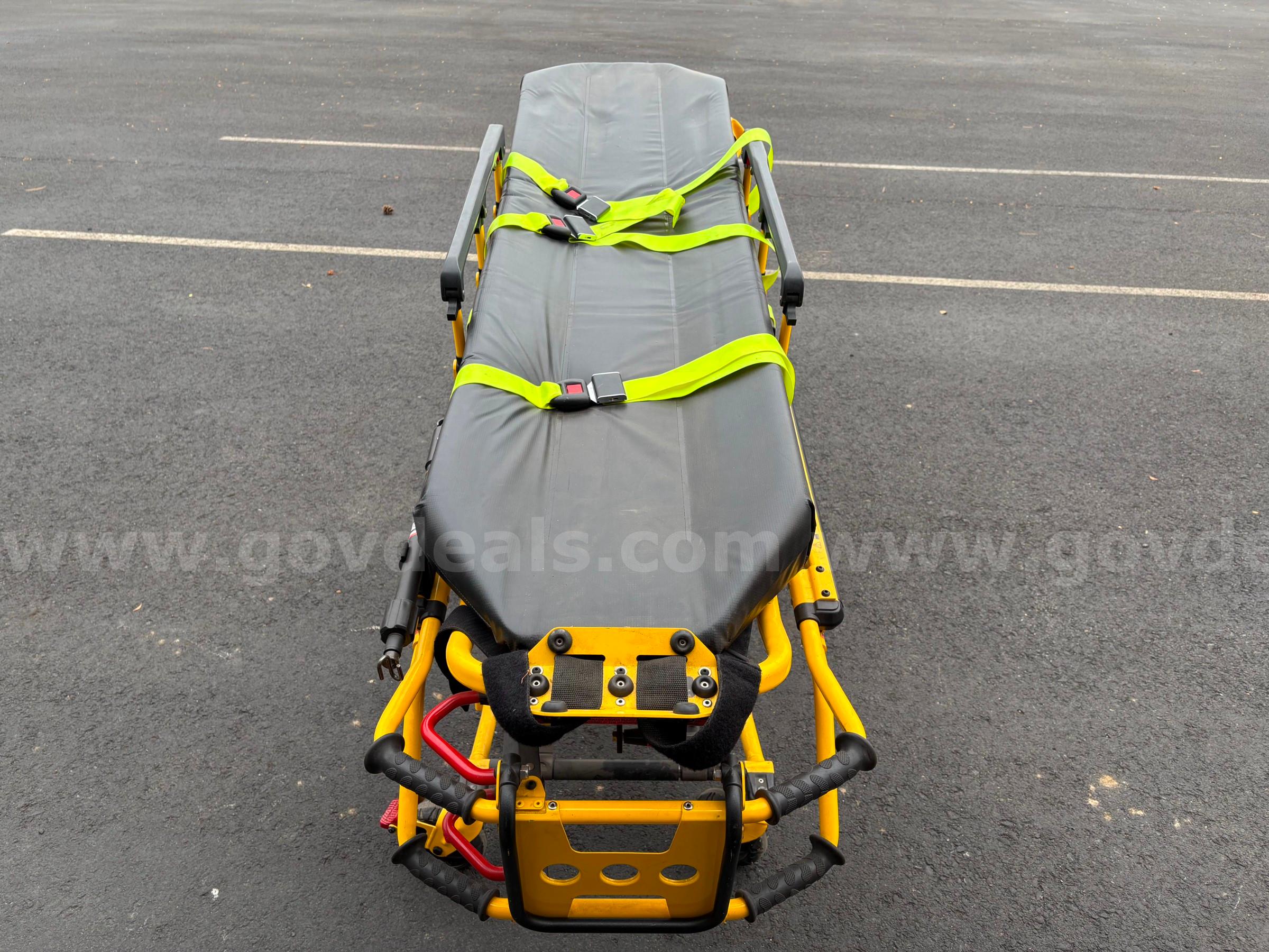 Stryker EMS model 6082 MX-Pro ambulance cot Stryker 6082 Government Surplus Auction - Photo #6