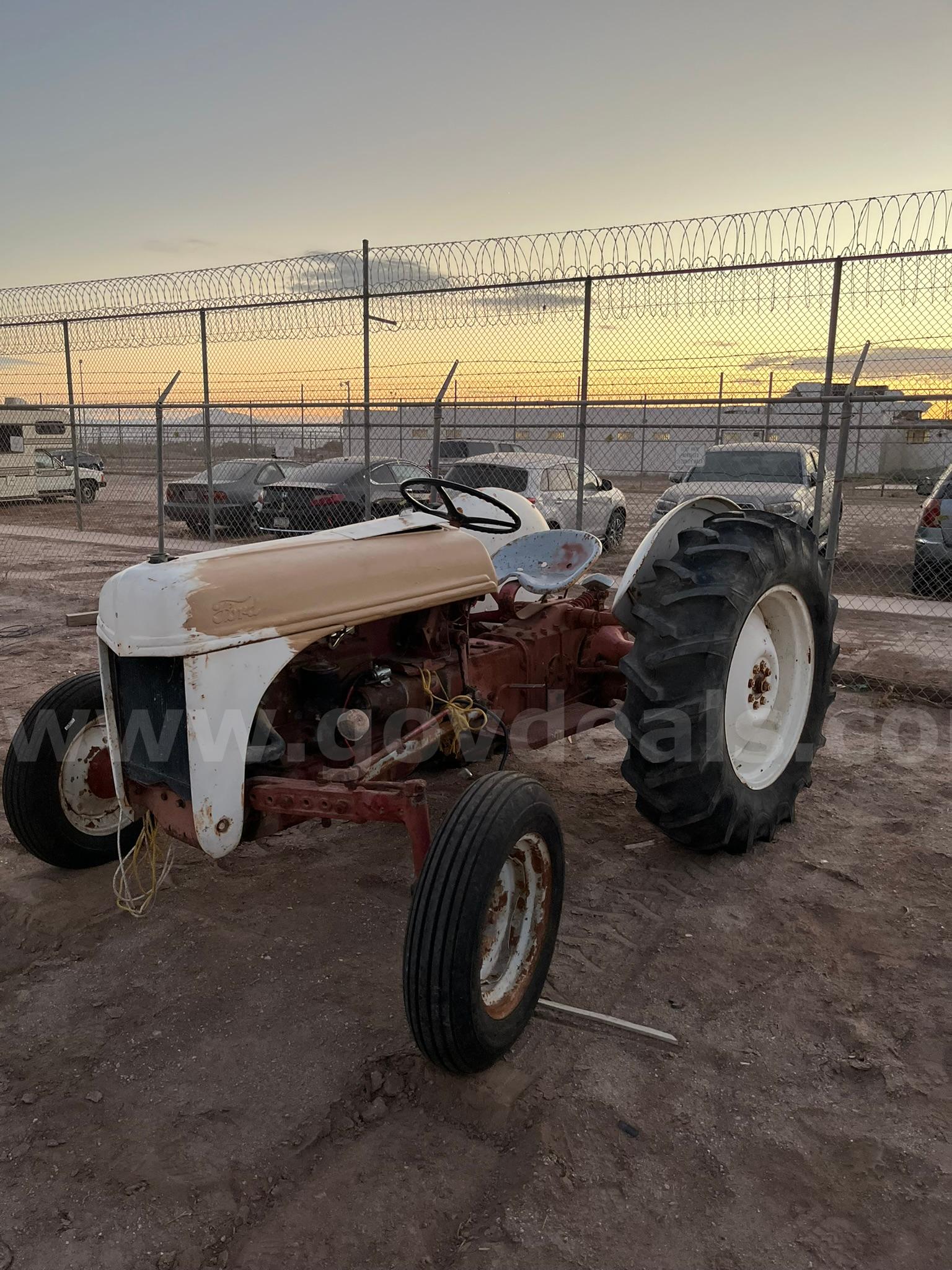 Ford Tractor Ford  Government Surplus Auction - Photo #2