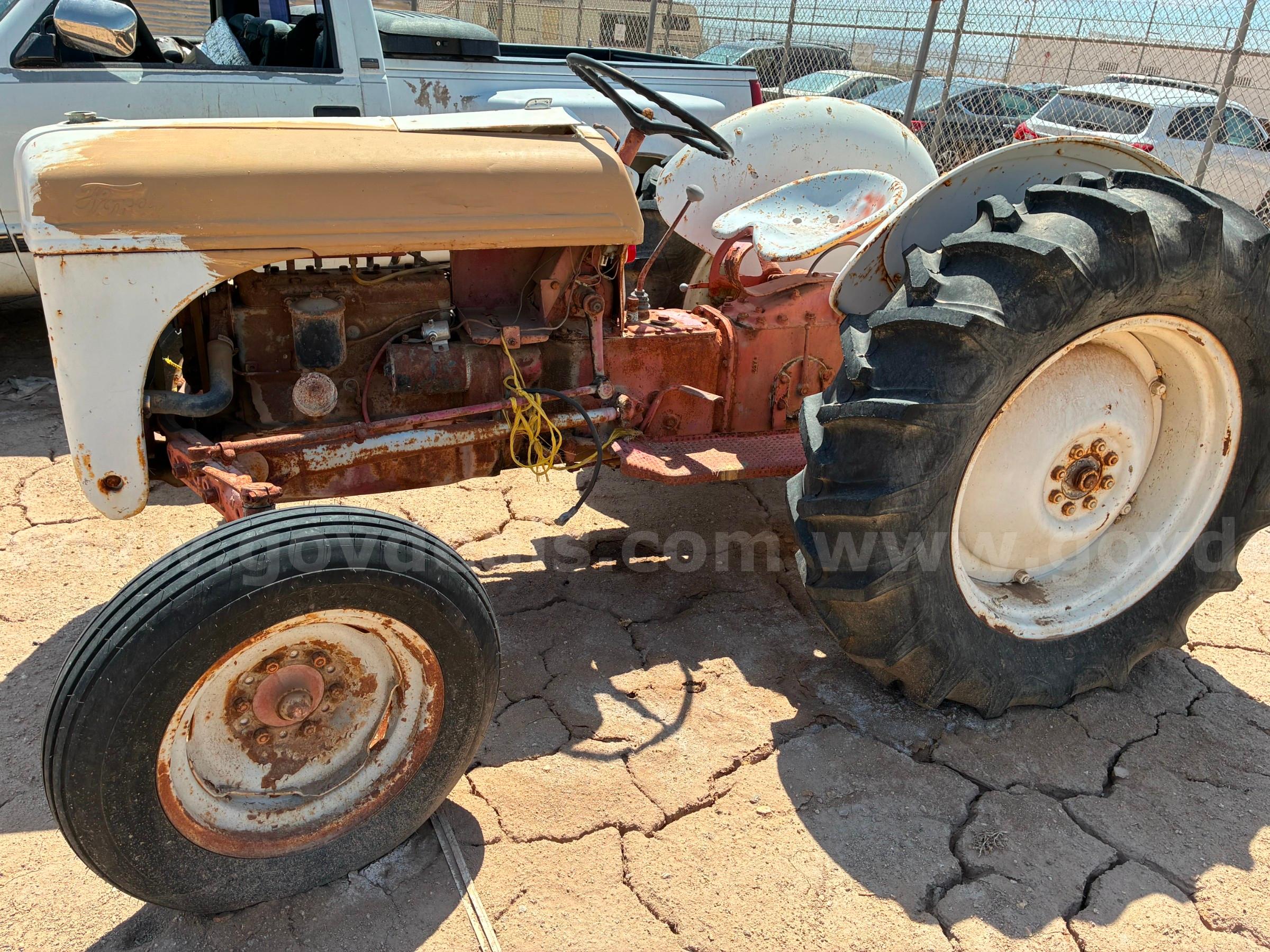 Ford Tractor Ford  Government Surplus Auction - Photo #3