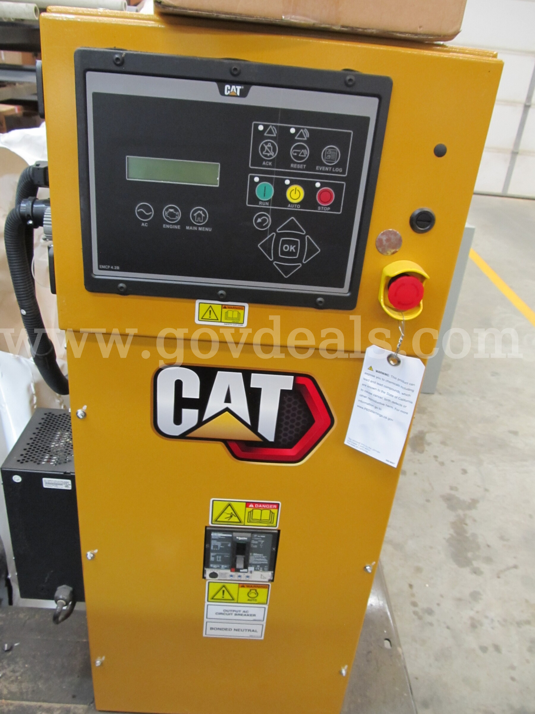 Caterpillar Generator with Transfer Switch Caterpillar D100-8 Government Surplus Auction - Photo #2