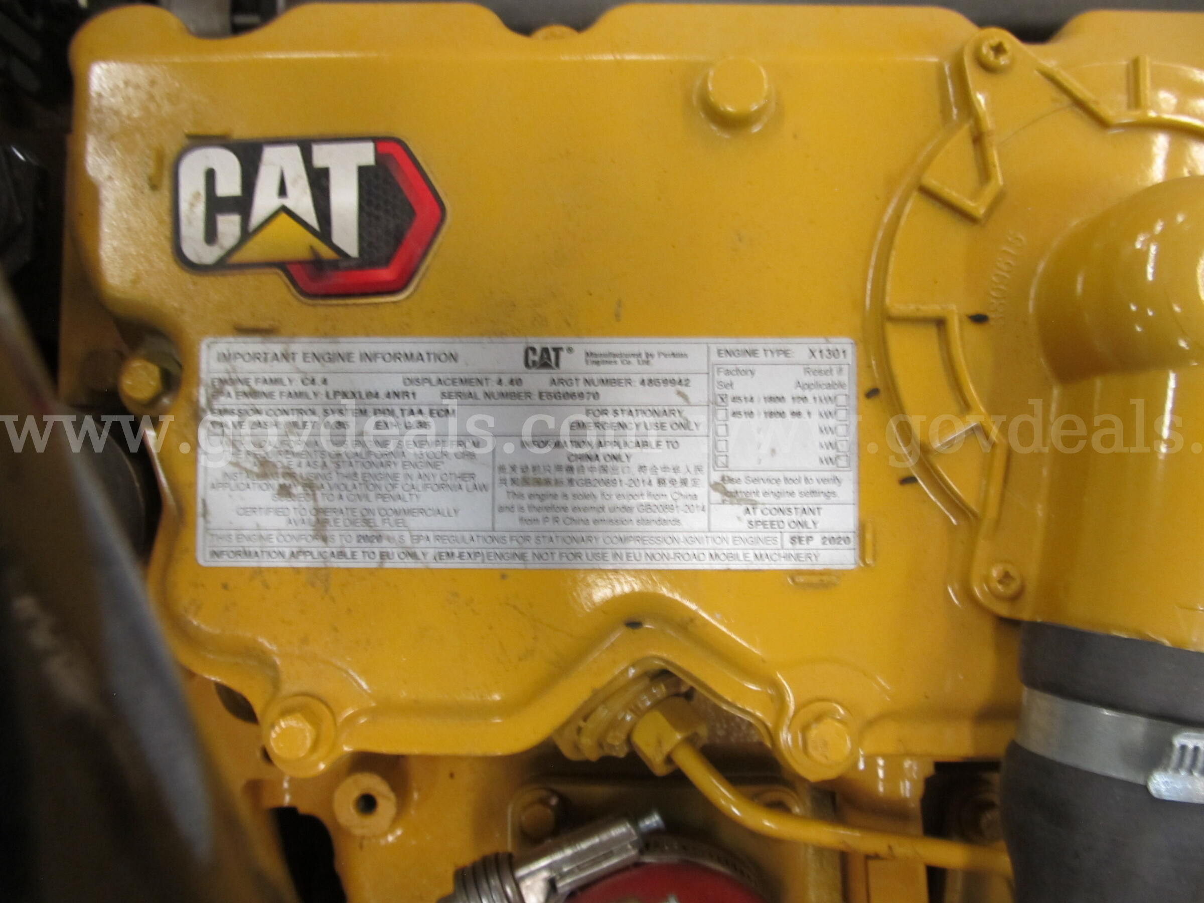 Caterpillar Generator with Transfer Switch Caterpillar D100-8 Government Surplus Auction - Photo #3