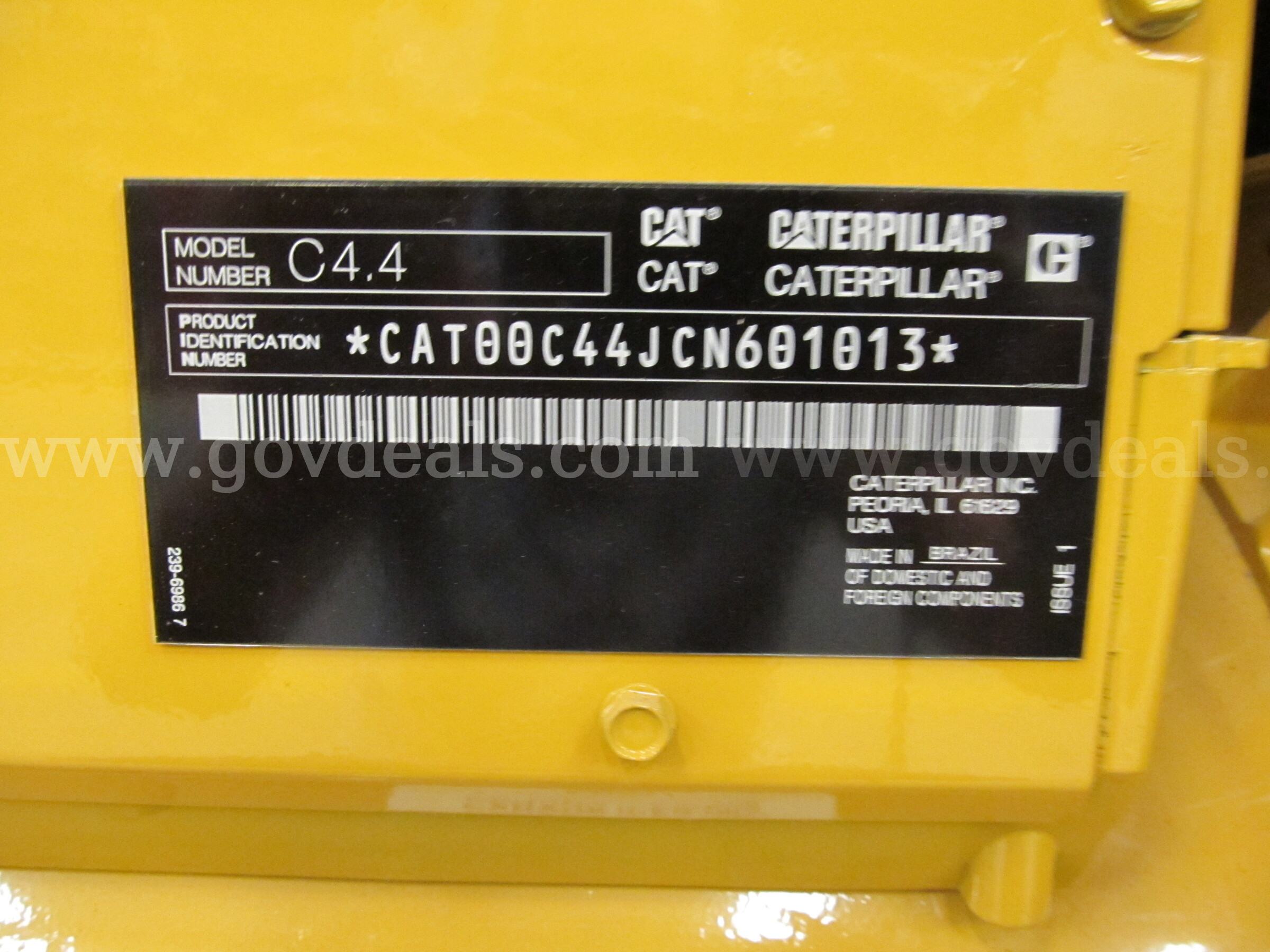 Caterpillar Generator with Transfer Switch Caterpillar D100-8 Government Surplus Auction - Photo #4