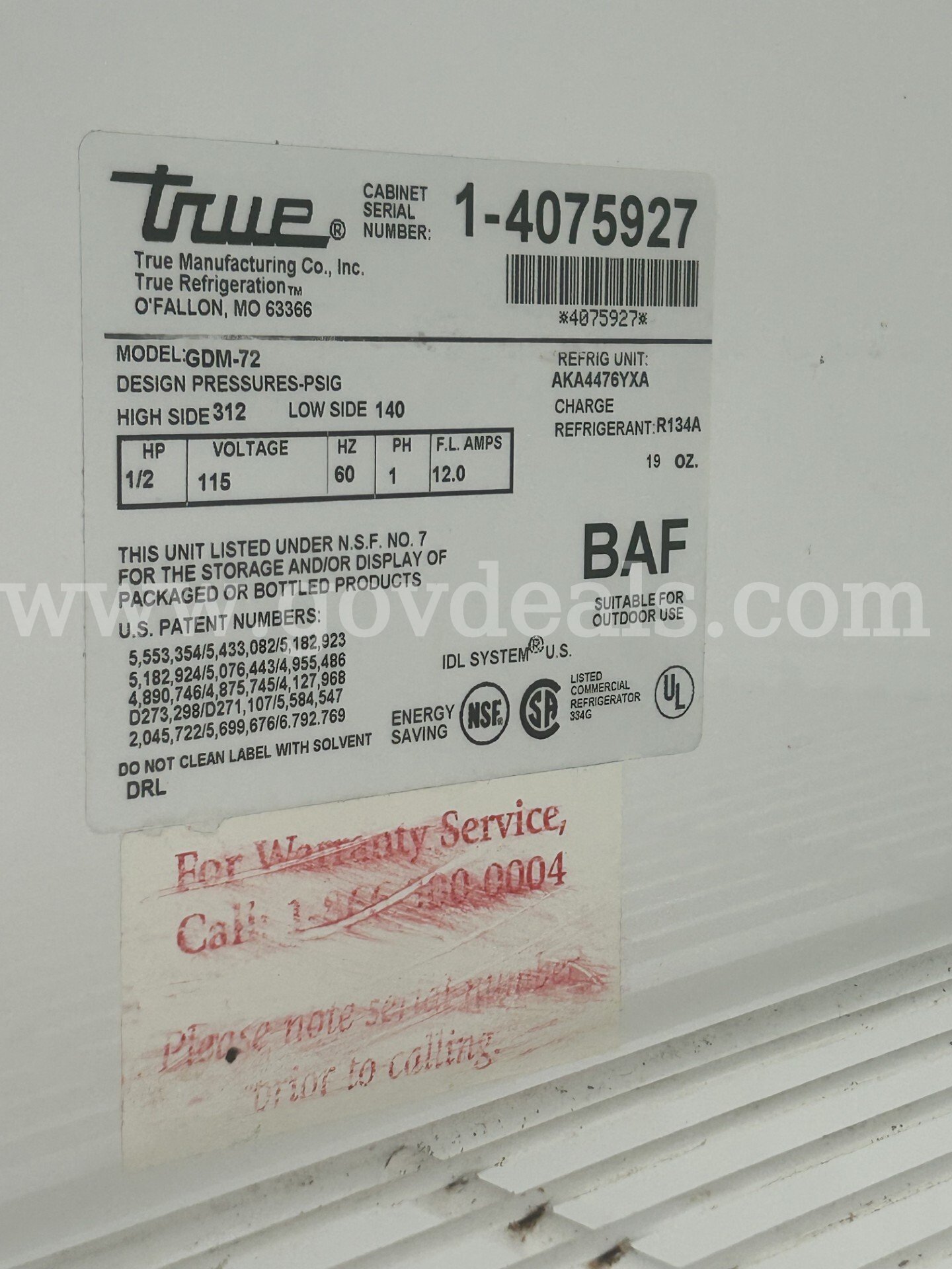 True Manufacturing GDM-72 Three Door Glass Display Refrigerator  GDM-72 Government Surplus Auction - Photo #3