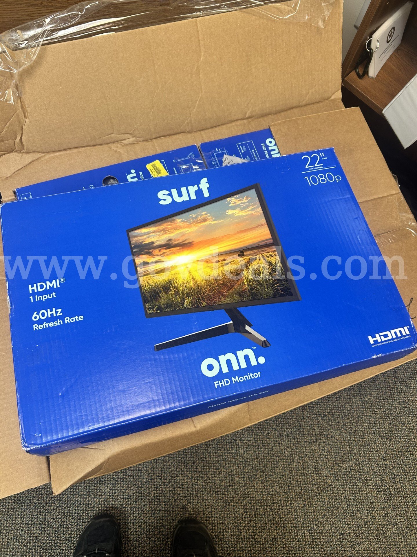 Surf Onn FHD Monitor   Government Surplus Auction - Primary Photo
