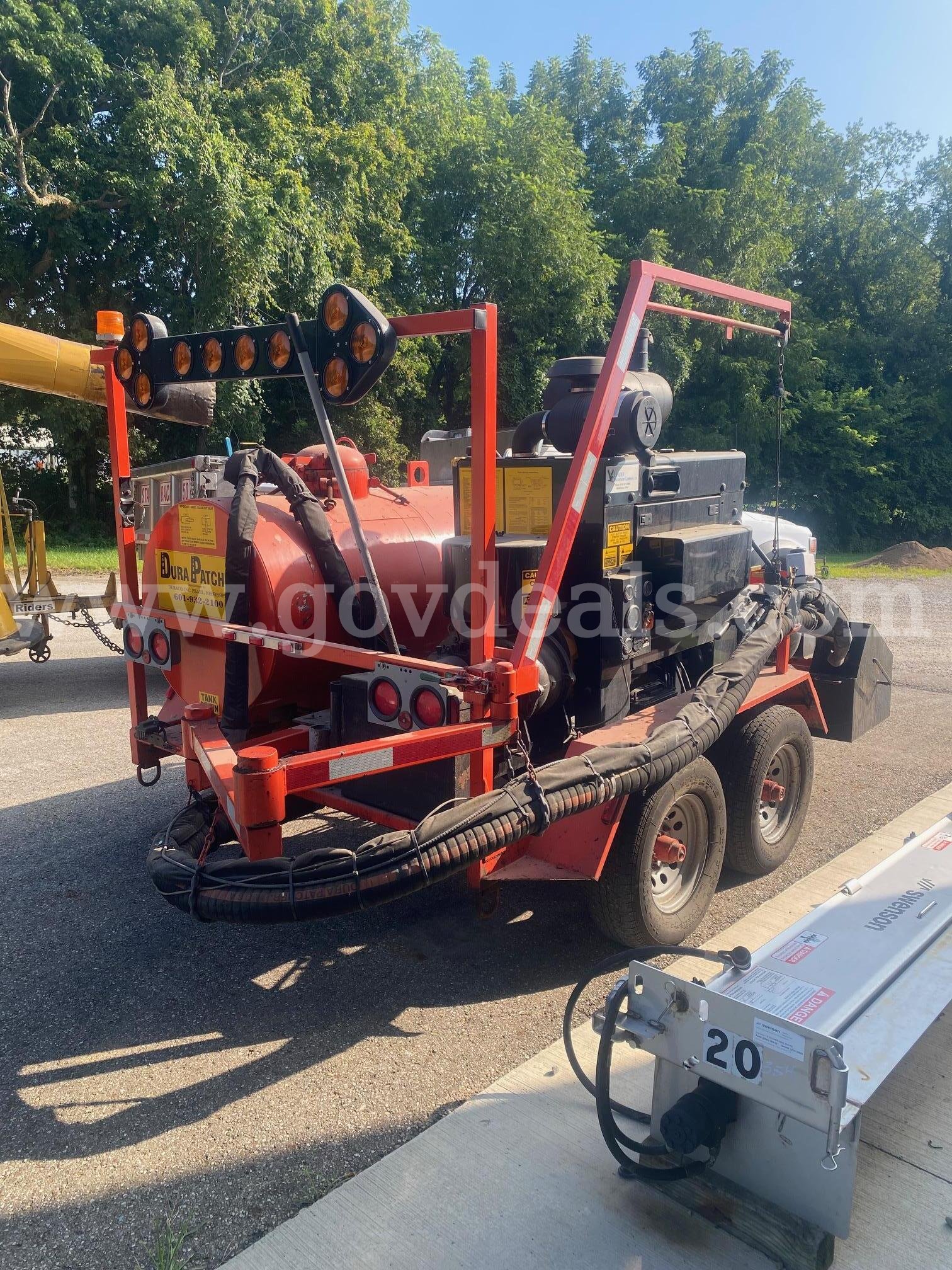 Duraco Dura Patcher Duraco 125DJT Government Surplus Auction - Photo #4