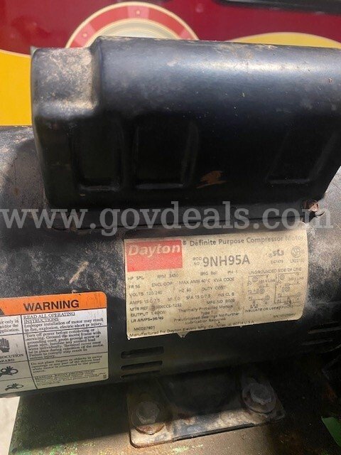 Speedaire Cast Iron Series Stationary Air Compressor Speedaire 4B233C Government Surplus Auction - Photo #2
