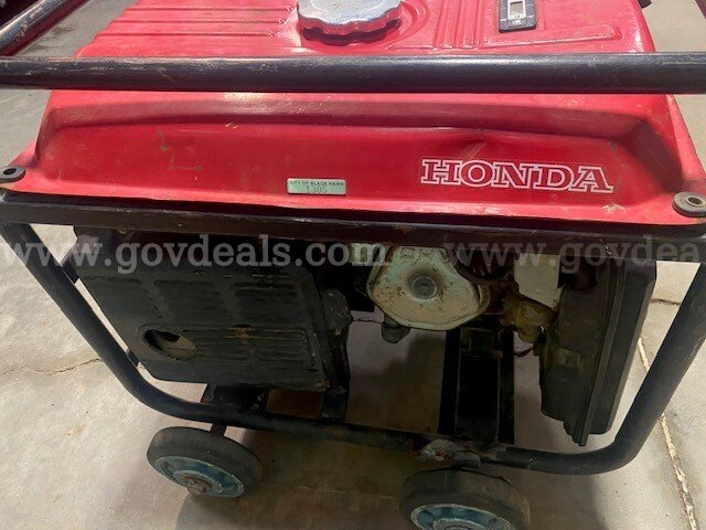 Generator Honda EM3500SX Honda EM3500SX Government Surplus Auction - Photo #4