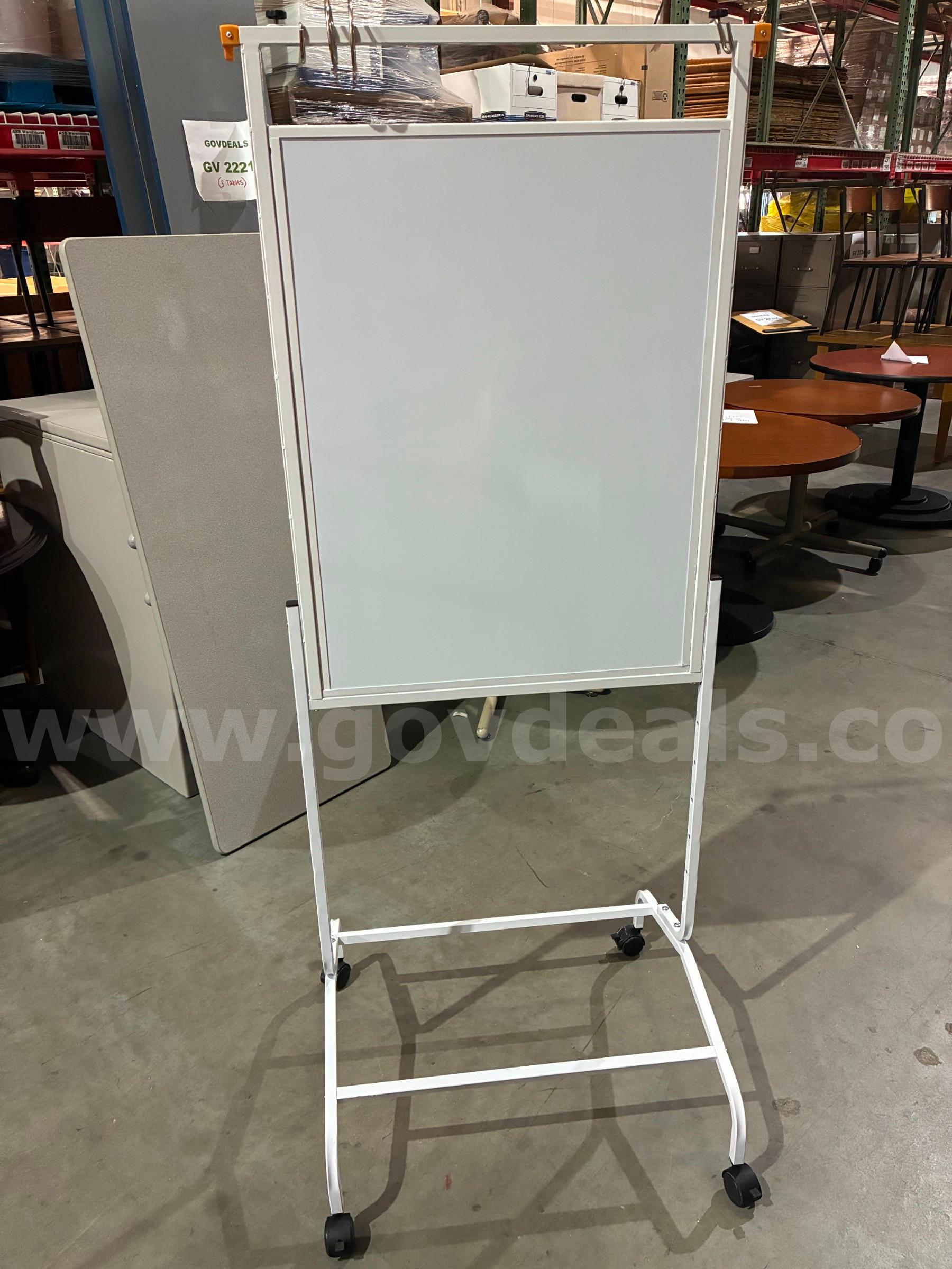 Whiteboard   Government Surplus Auction - Photo #3