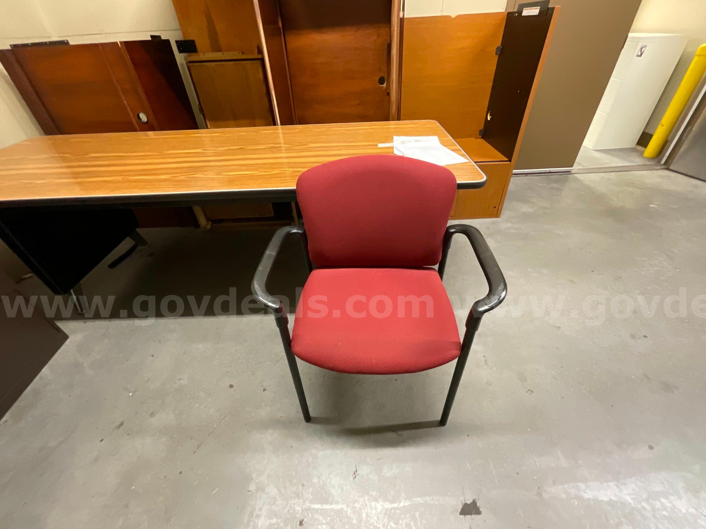Miscellaneous Office Furniture *PIM Showroom/Dock*   Government Surplus Auction - Photo #6