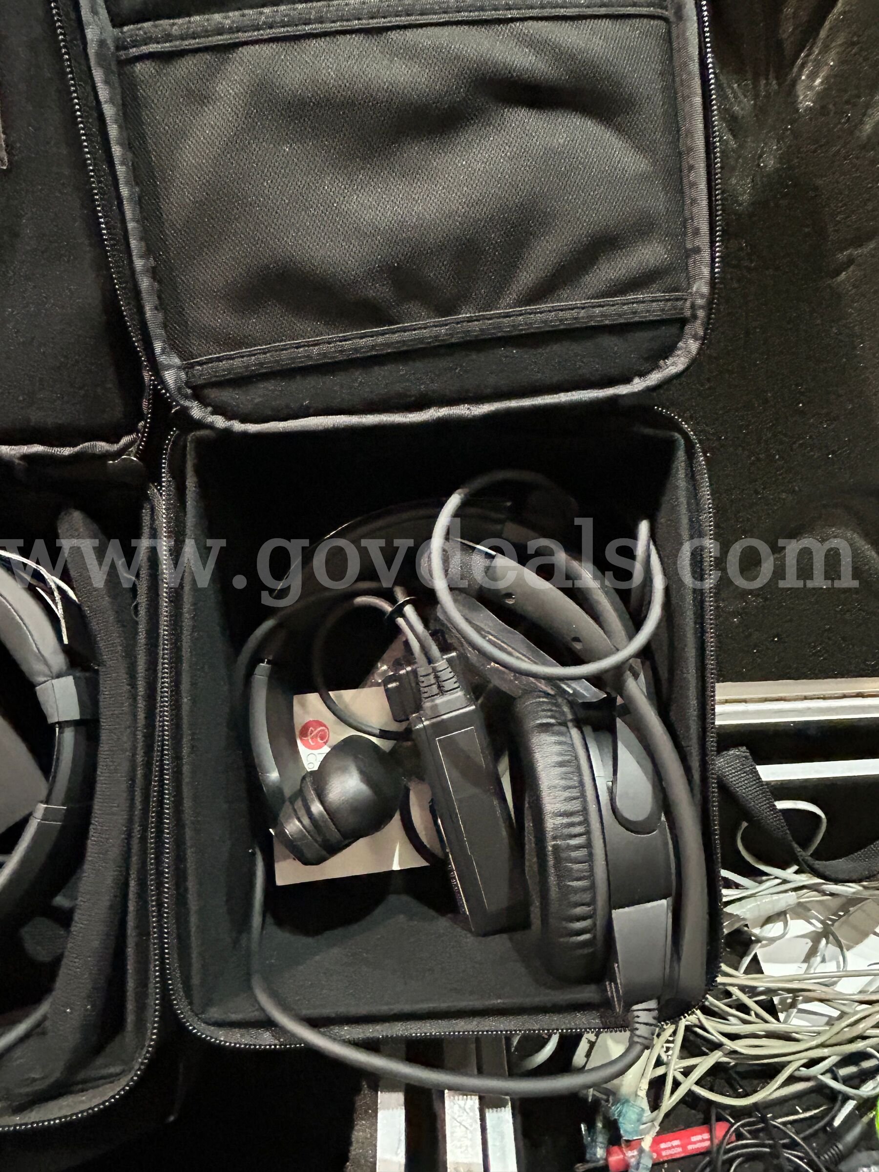CoachComm System CoachComm TMBFB09USNG Government Surplus Auction - Photo #6