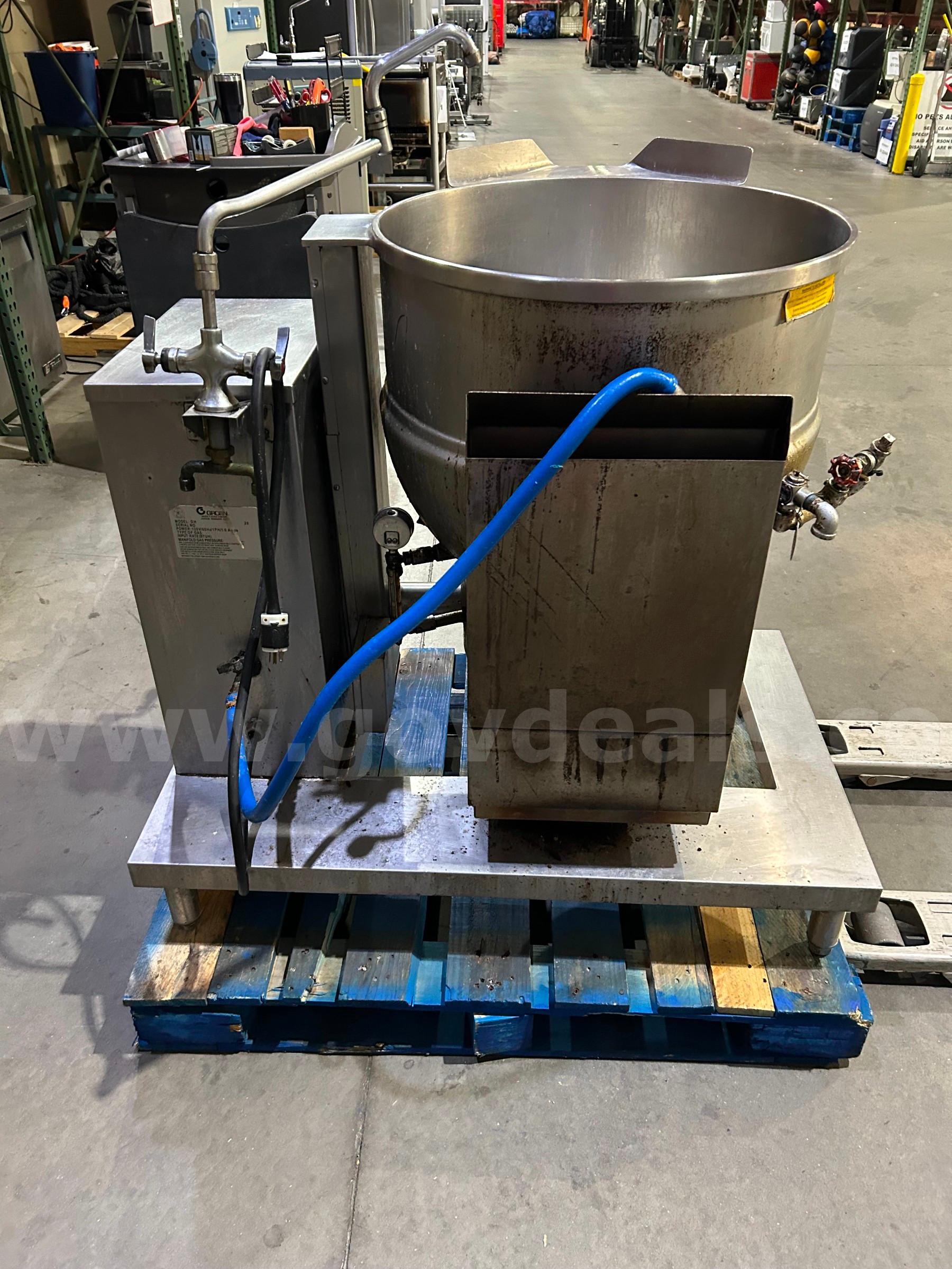 Commercial Steam Kettle Groen DHT/1-40 Government Surplus Auction - Photo #4