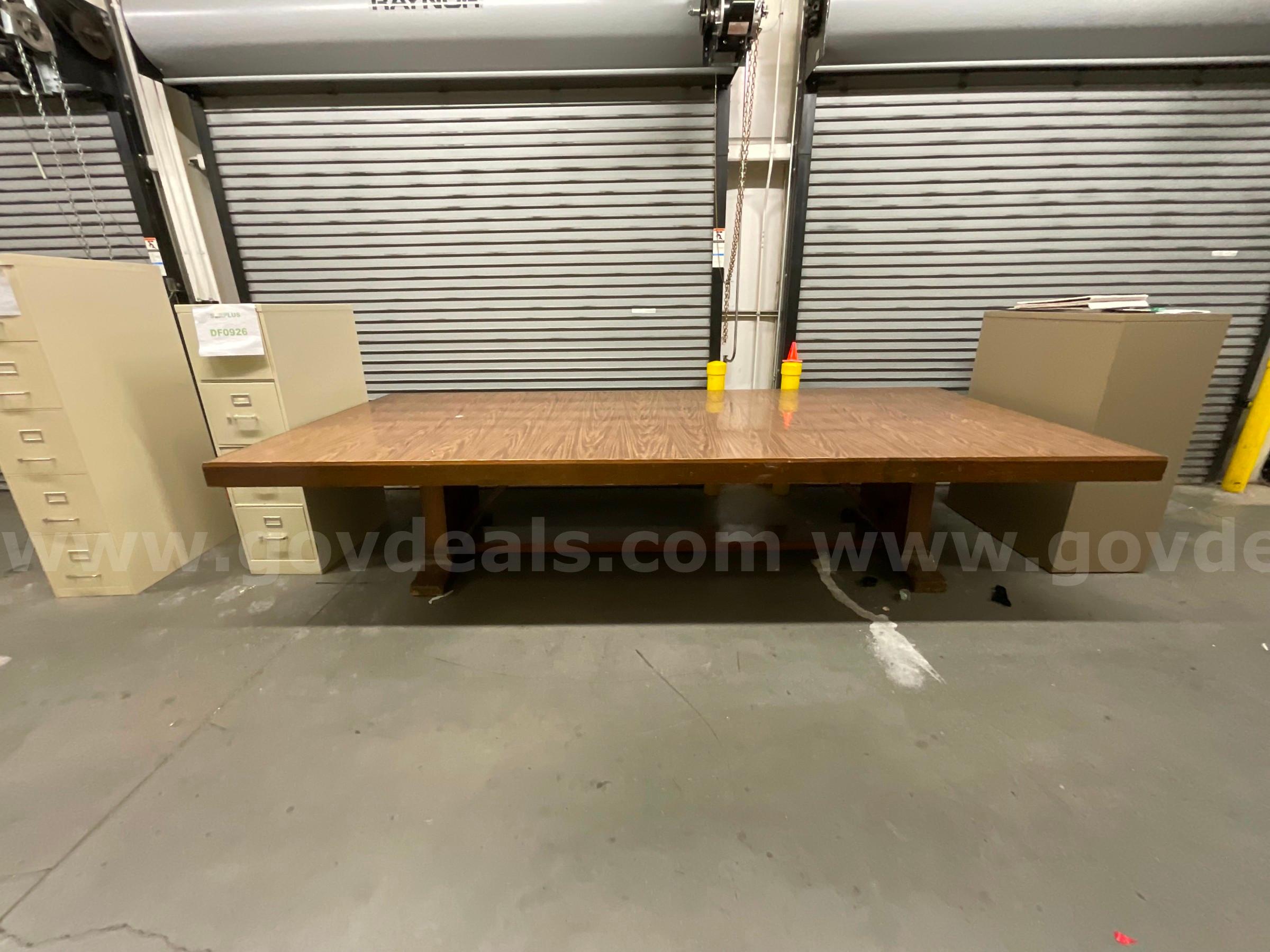 Miscellaneous Office Furniture *PIM Showroom/Dock*   Government Surplus Auction - Primary Photo