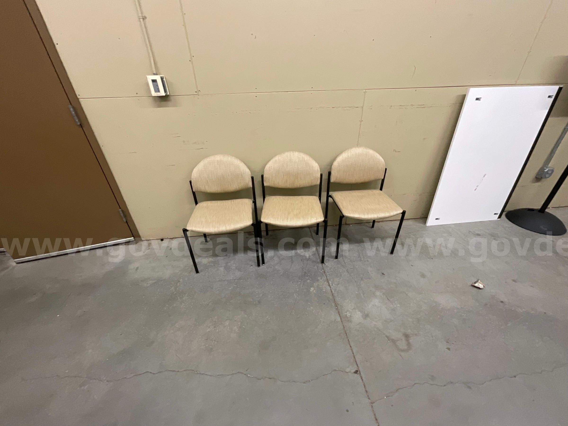 Miscellaneous Office Furniture *PIM Showroom/Dock*   Government Surplus Auction - Photo #5