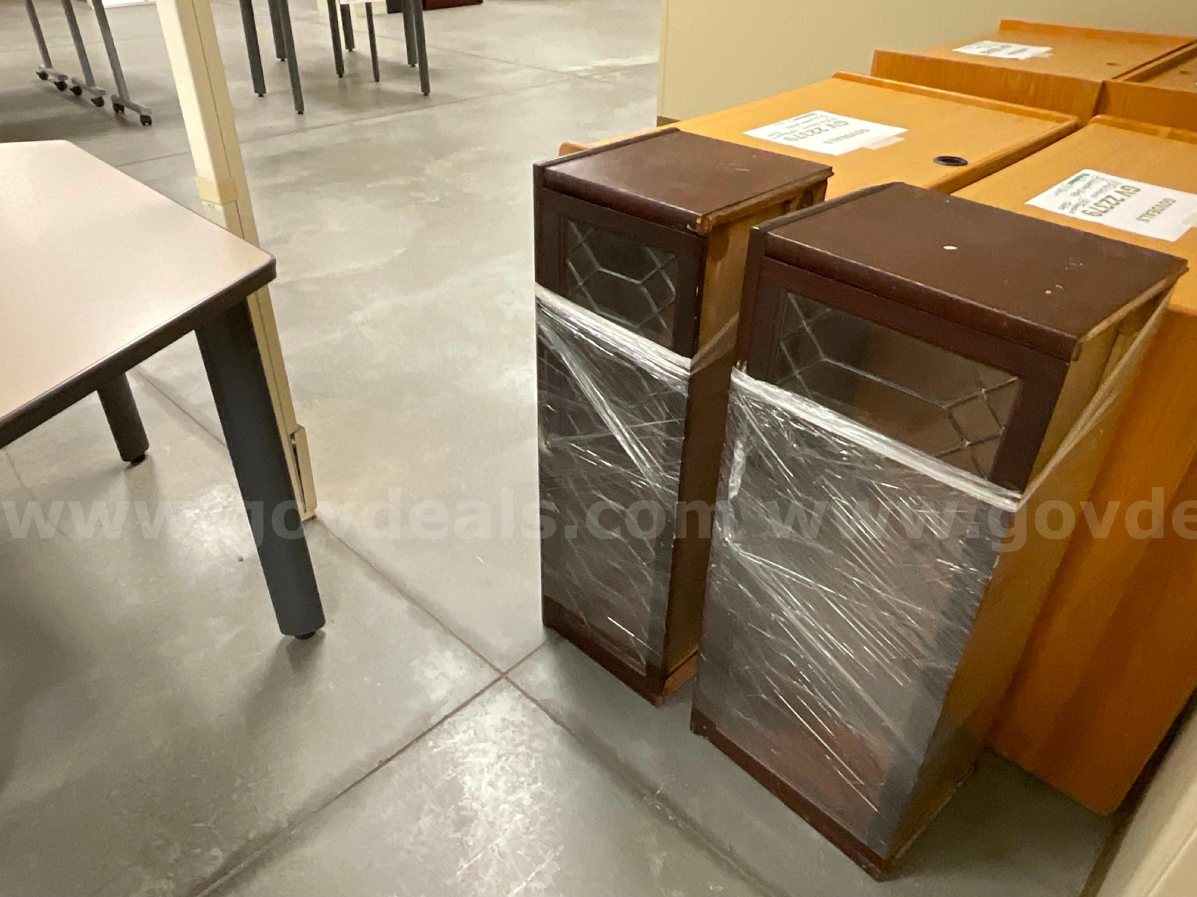 Miscellaneous Office Furniture *PIM Showroom*   Government Surplus Auction - Photo #2