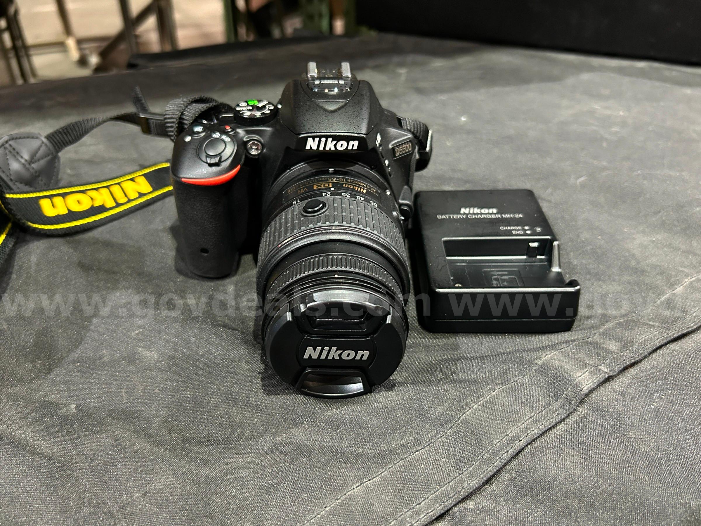 Camera Nikon D5500 Government Surplus Auction - Primary Photo